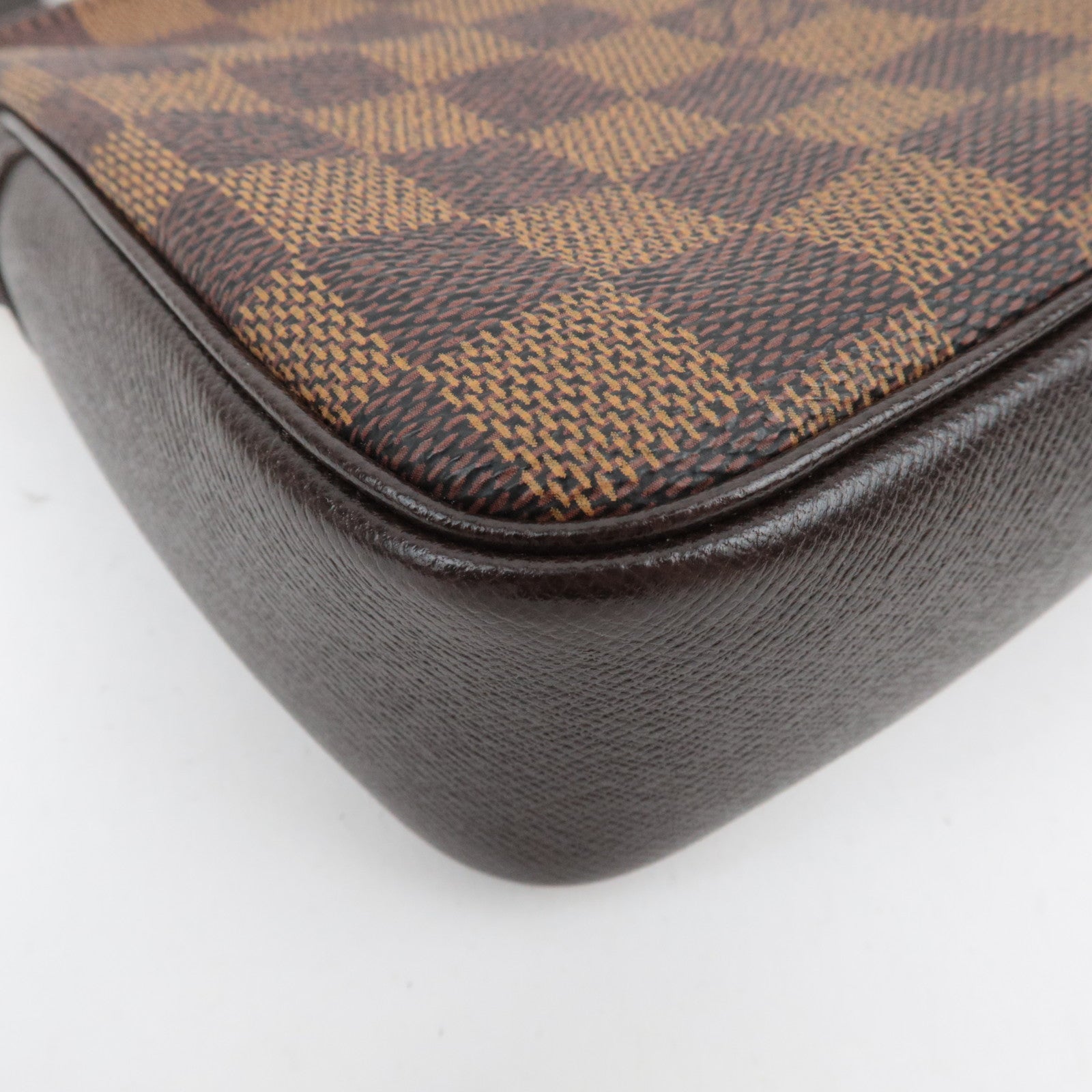 Louis Vuitton Damier Trousse Makeup Mini Handbag N51982
