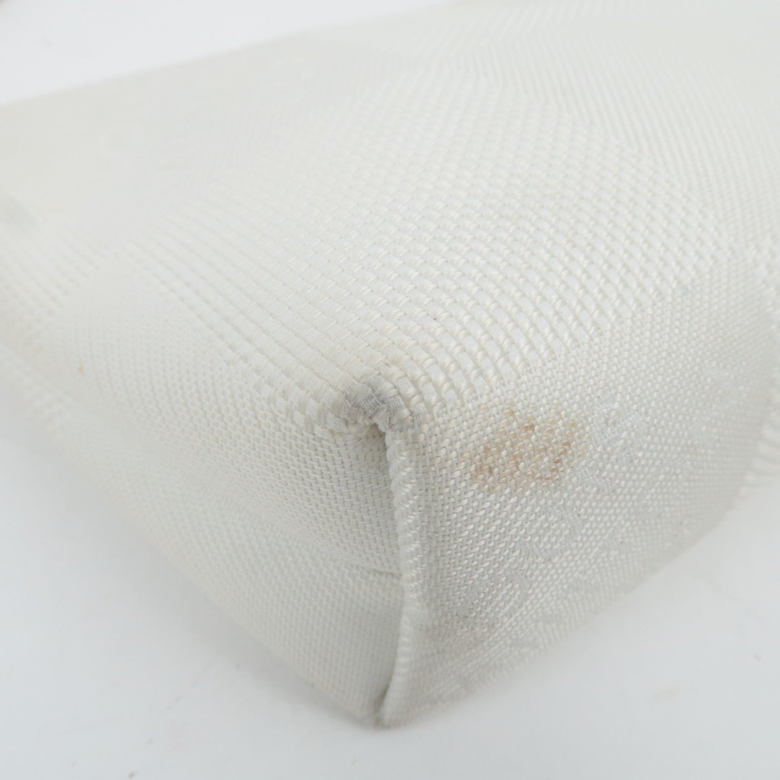 Louis Vuitton Damier Geant Pouch for Volunteer Bag White SP0072