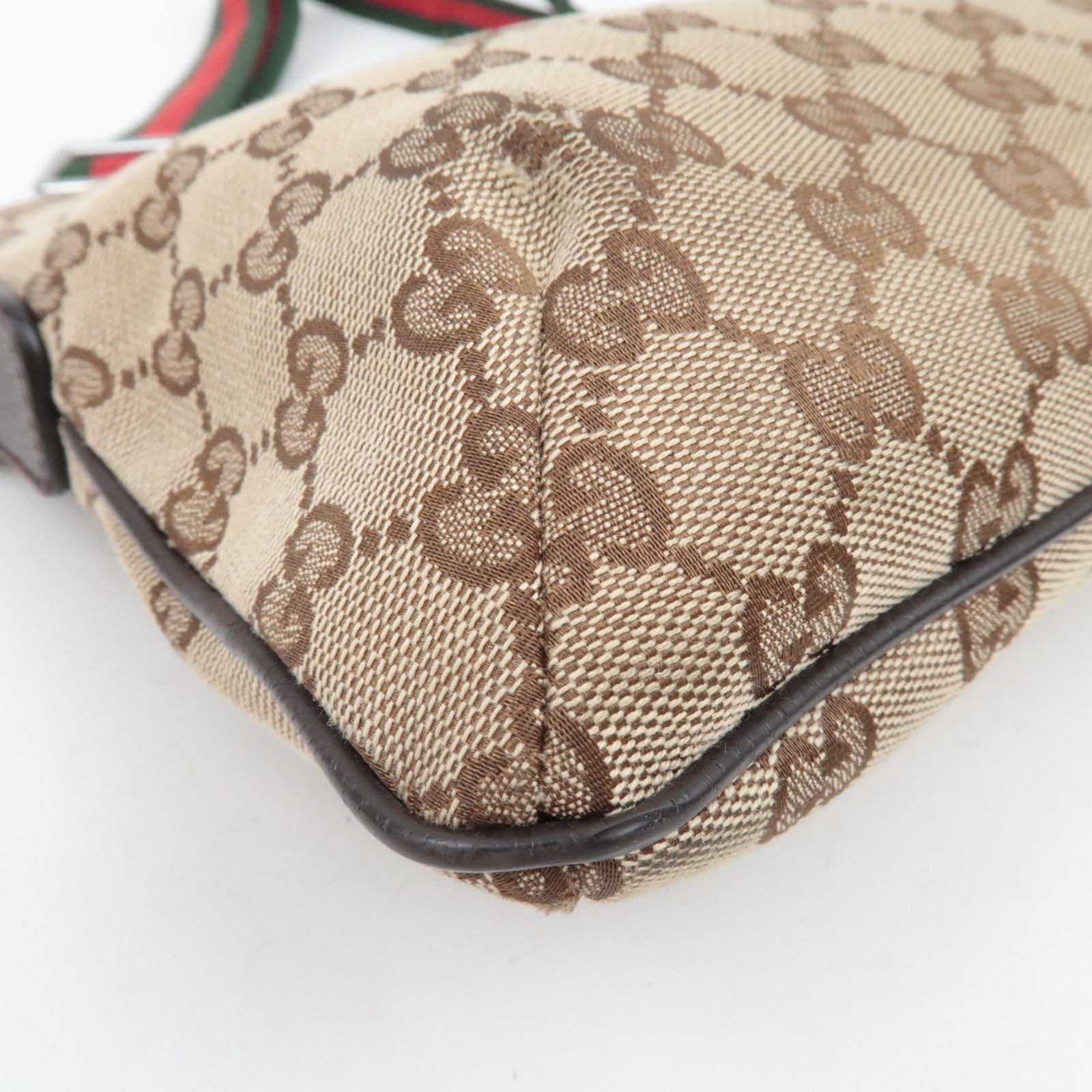 GUCCI GG Canvas Sherry Shoulder Bag 189749