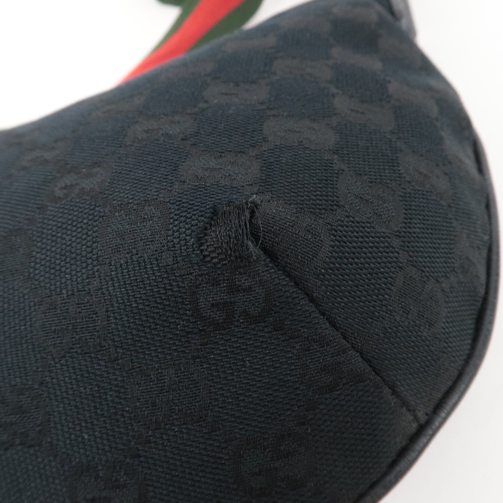 GUCCI Sherry GG Canvas Shoulder Bag Black 181092