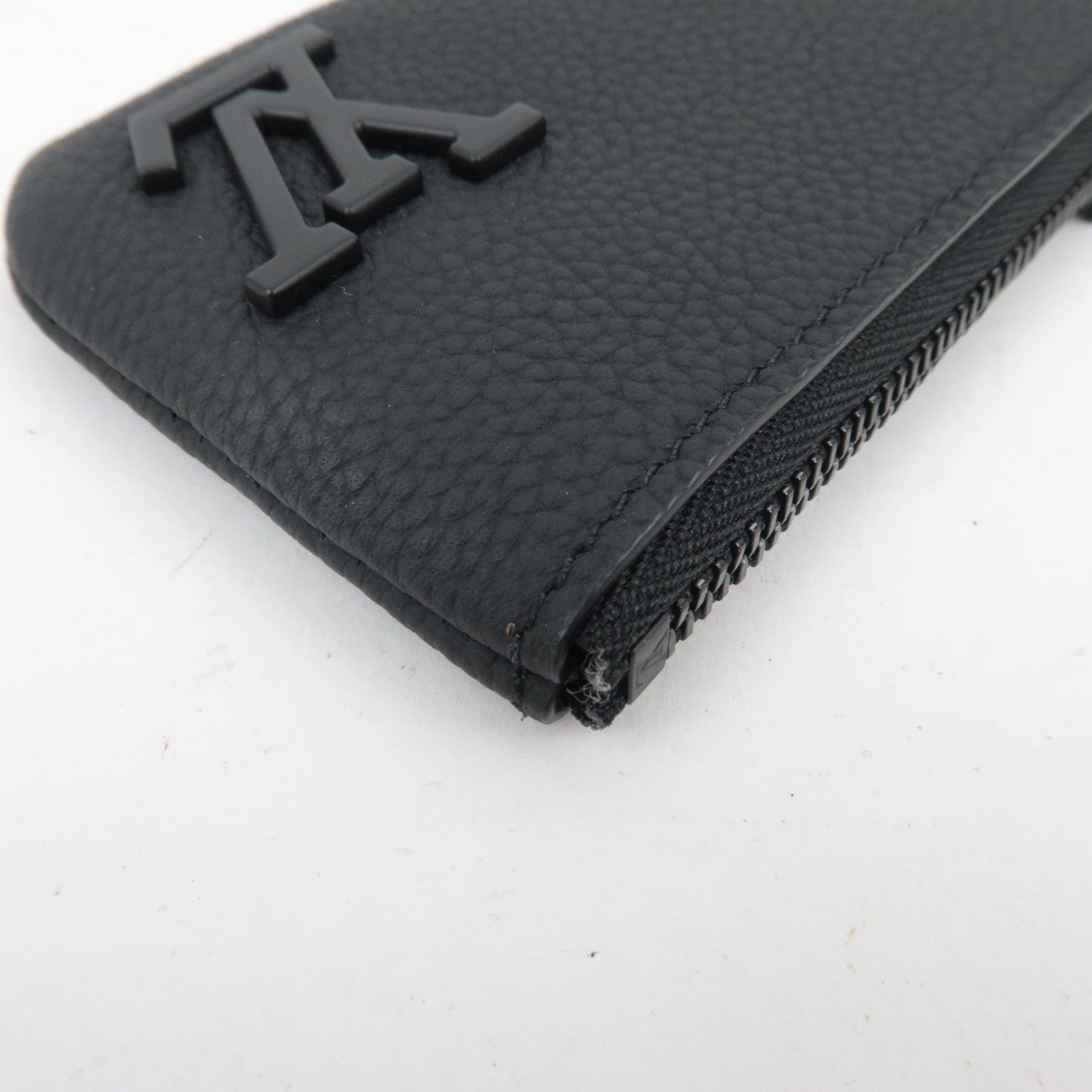 Louis Vuitton Aerogram Pochette Cles Coin Case Noir M81031