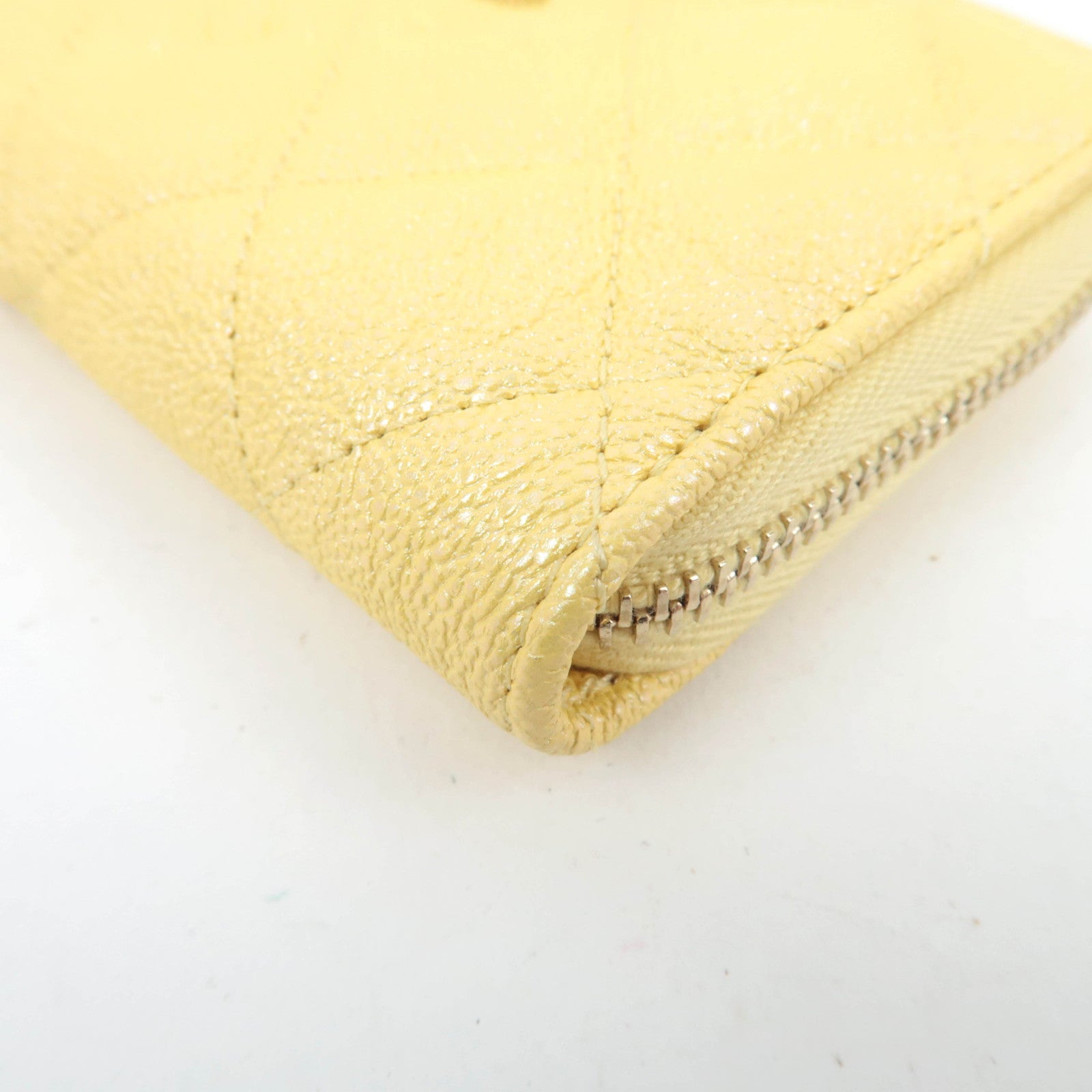 CHANEL Matelasse Shiny Caviarskin Coin Case Yellow