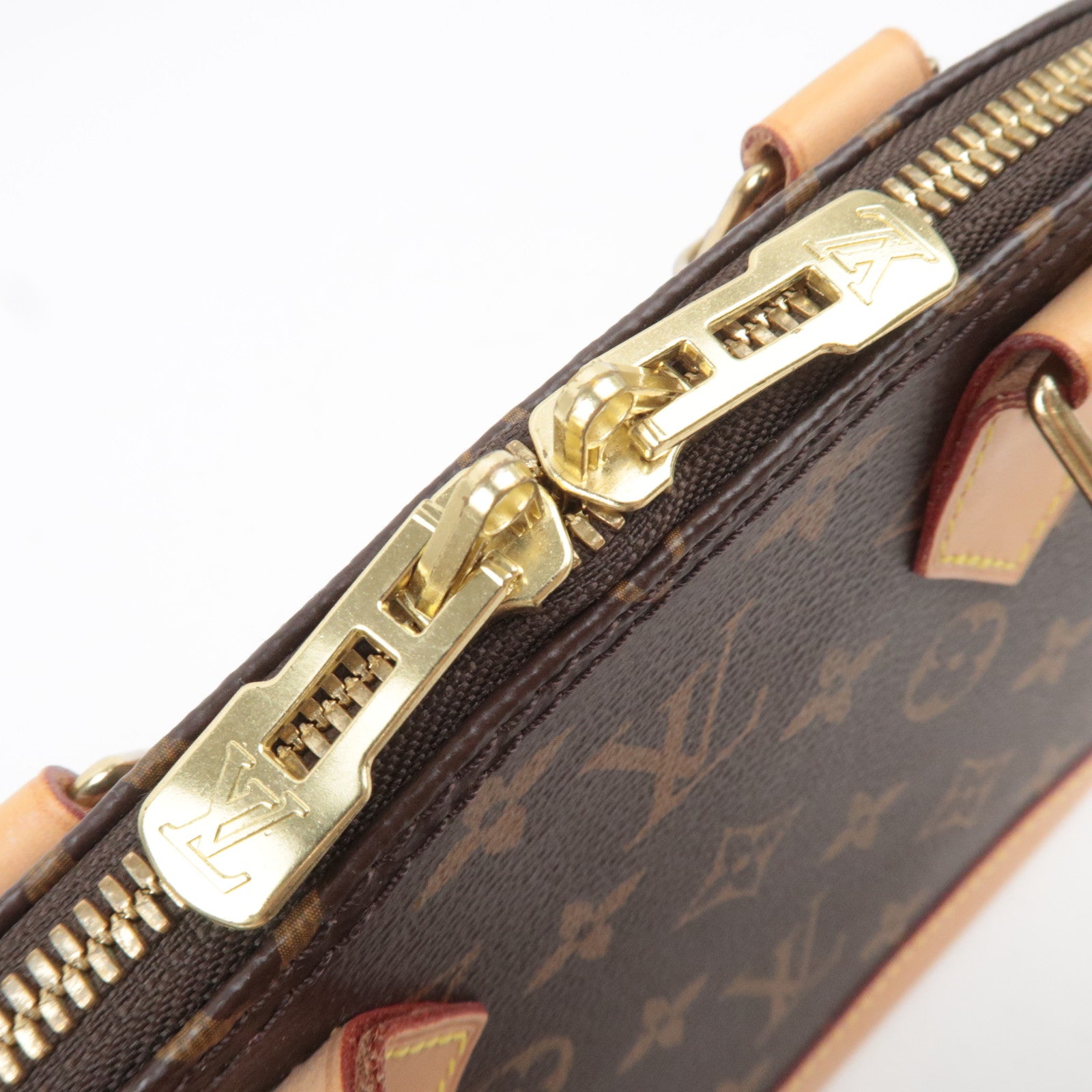 Louis Vuitton Monogram Alma BB 2Way Handbag M53152