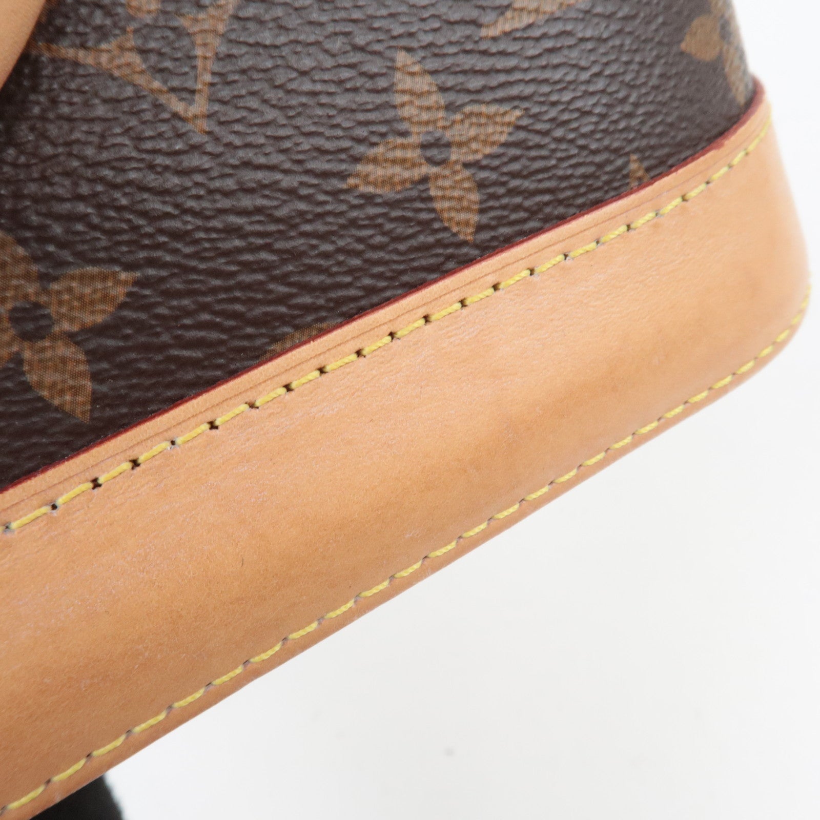 Louis Vuitton Monogram Alma BB 2Way Handbag M53152