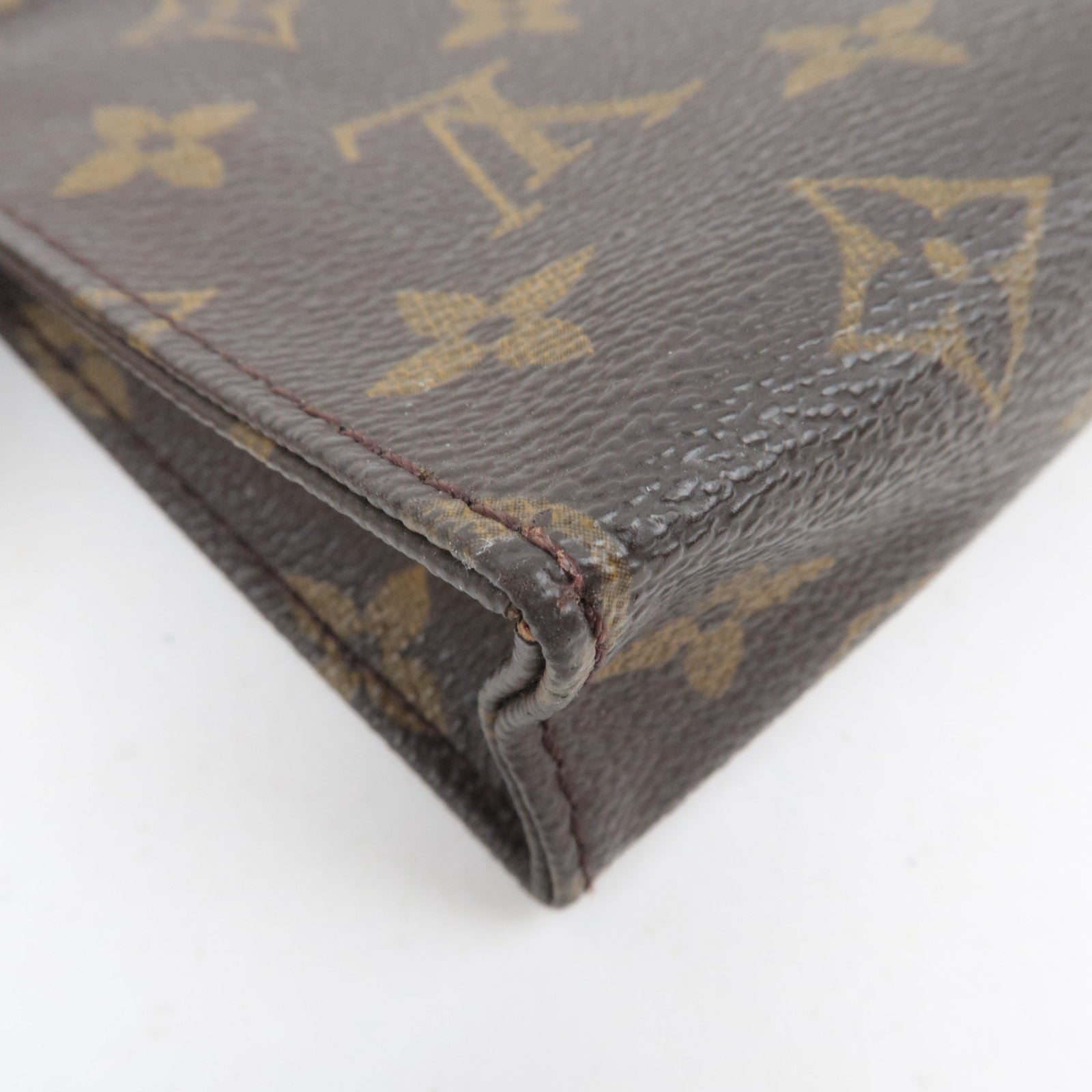 Louis Vuitton Monogram Poche Toilette 15 Pouch M47546