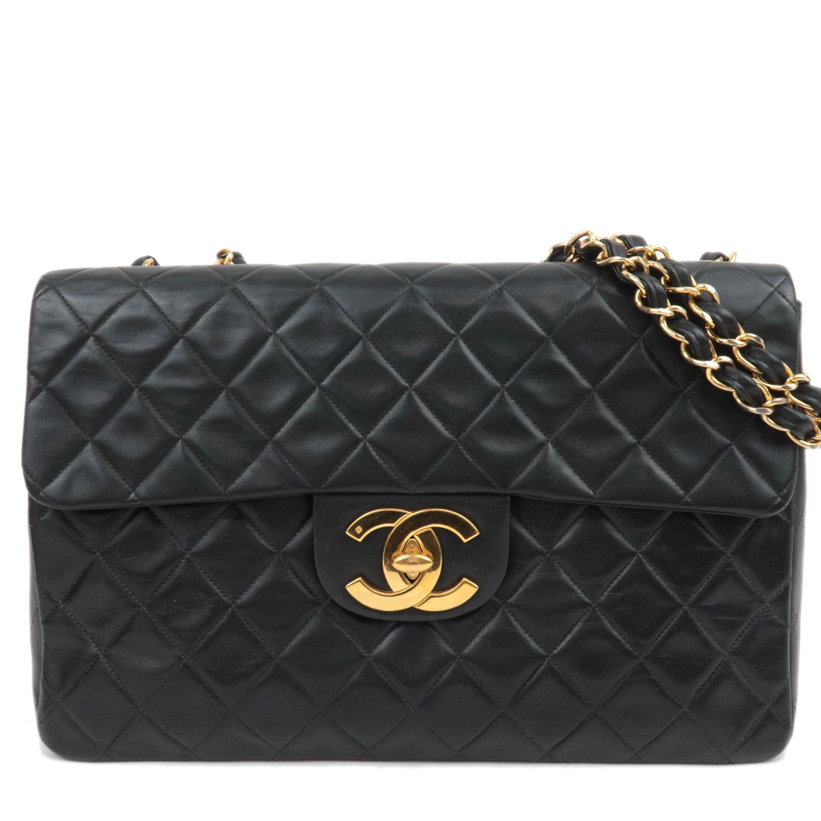 CHANEL Maxi Matelasse 34 Lambskin Chain Shoulder Bag Black Gold HDW88445