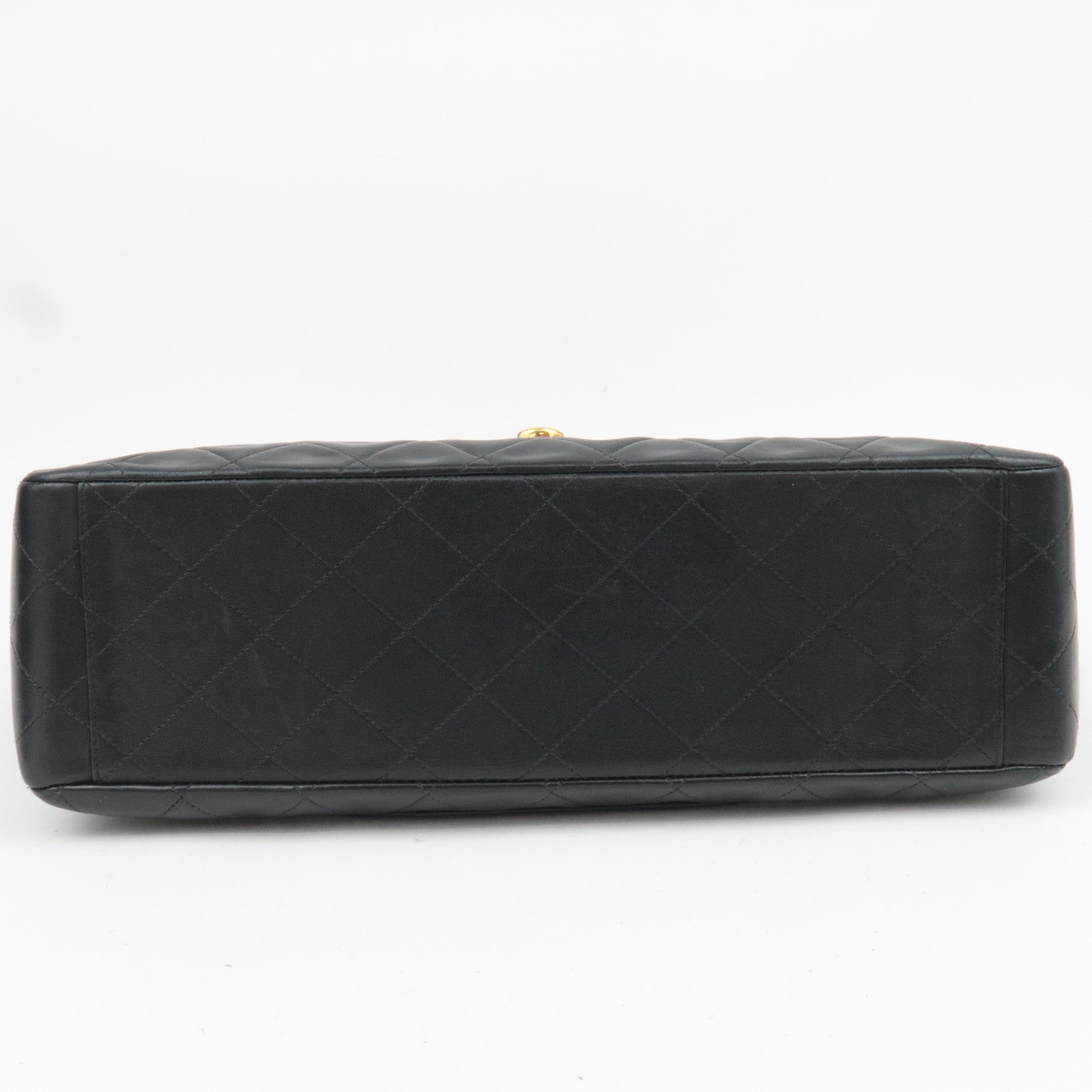 CHANEL Maxi Matelasse 34 Lambskin Chain Shoulder Bag Black Gold HDW