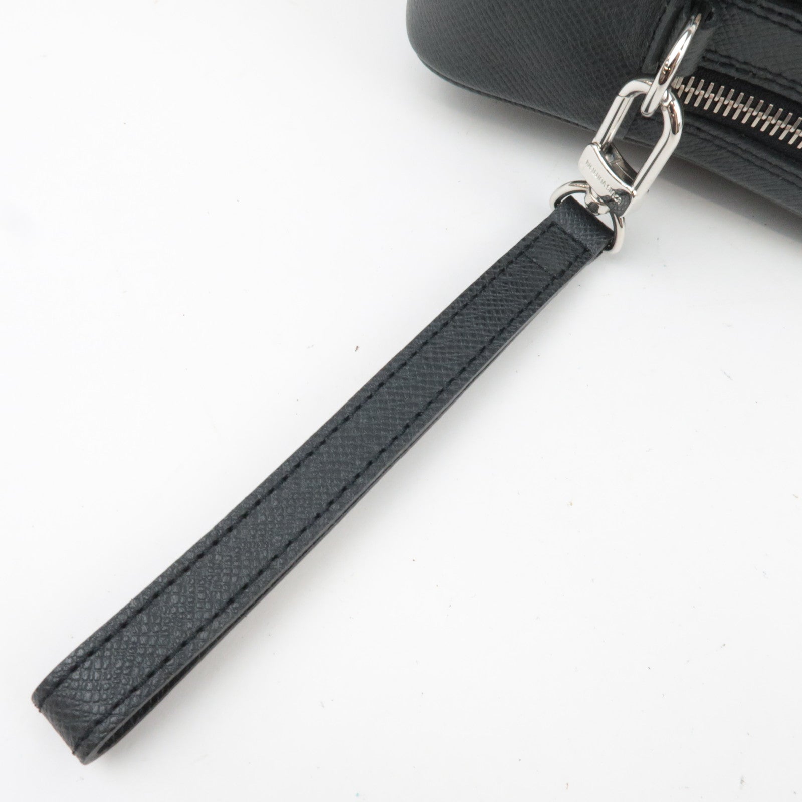 Louis Vuitton Taiga Pavel Clutch Bag Ardoise M31142