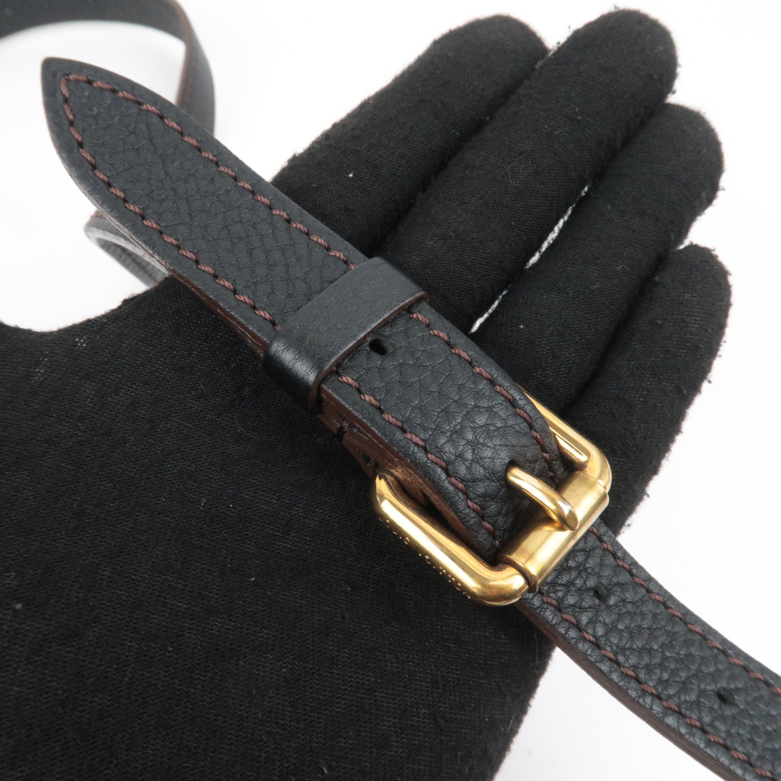 Louis Vuitton Monogram Mahina XS Shoulder Bag Noir M95660
