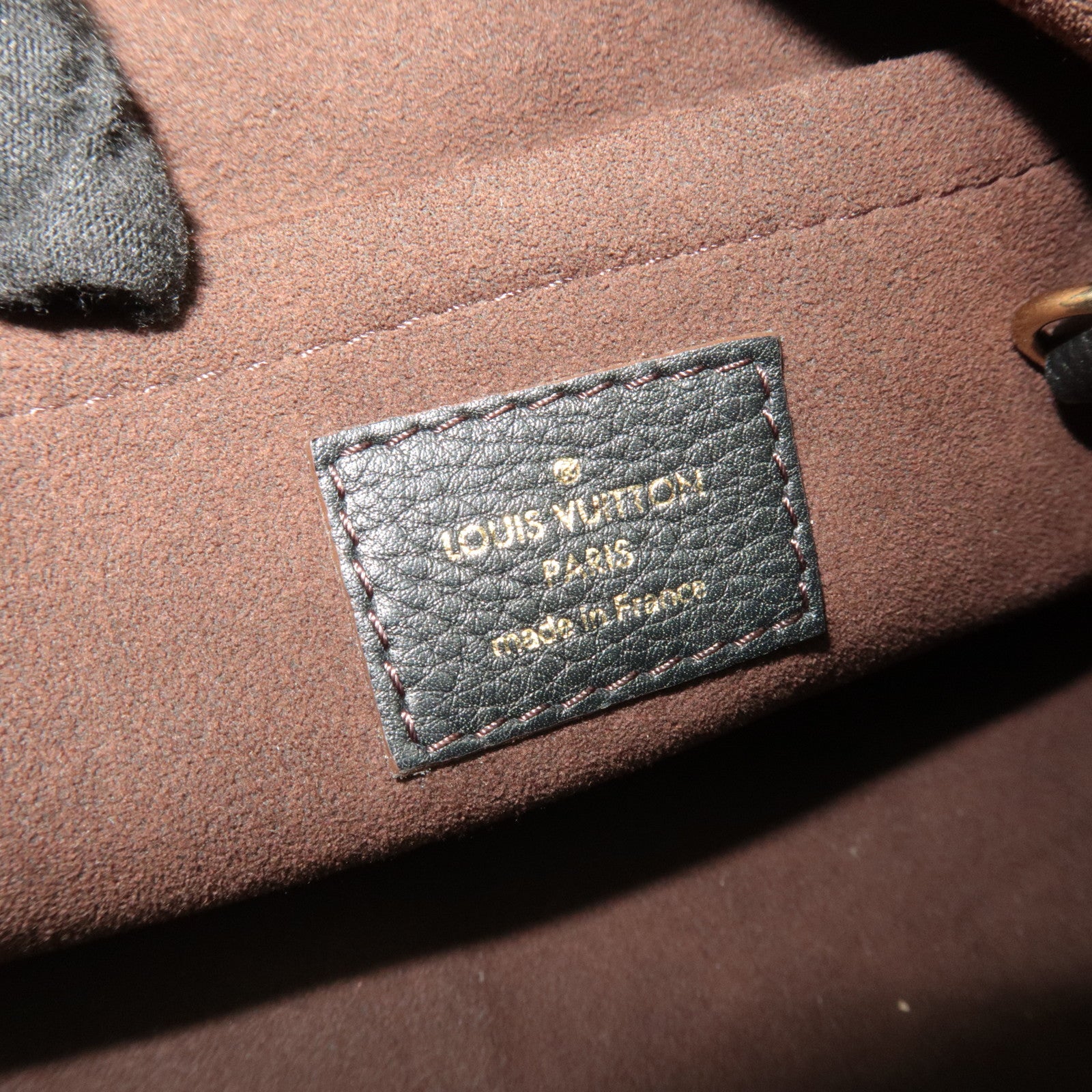 Louis Vuitton Monogram Mahina XS Shoulder Bag Noir M95660