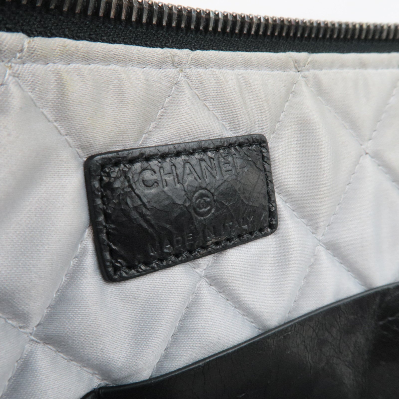CHANEL Matelasse Aged Calfskin Clutch Bag Black