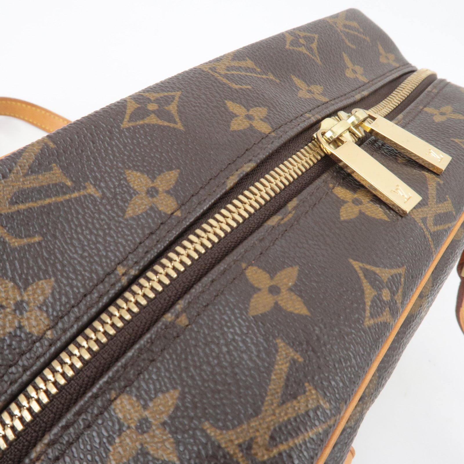 Louis Vuitton Monogram Cite MM Shoulder Bag M51182