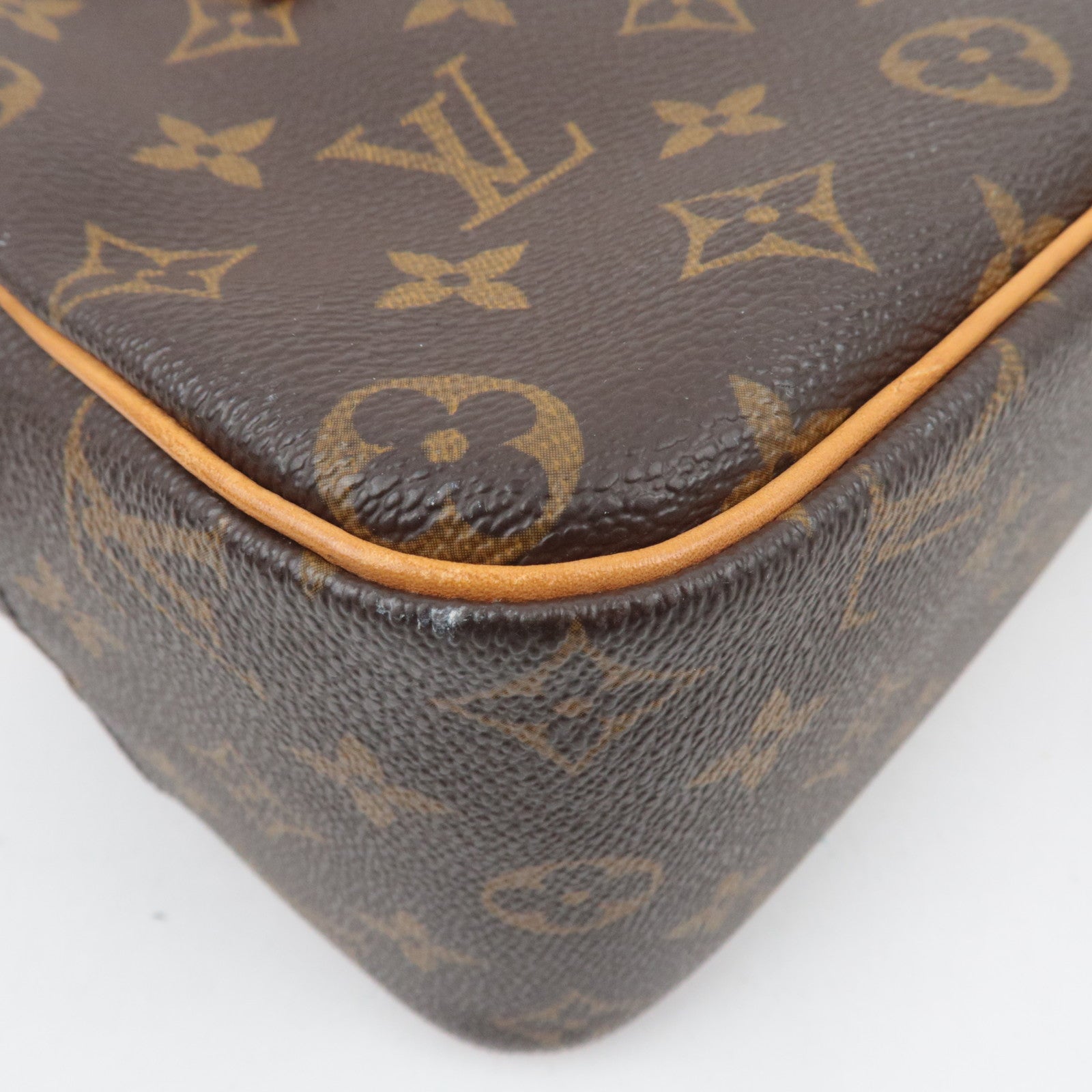 Louis Vuitton Monogram Cite MM Shoulder Bag M51182