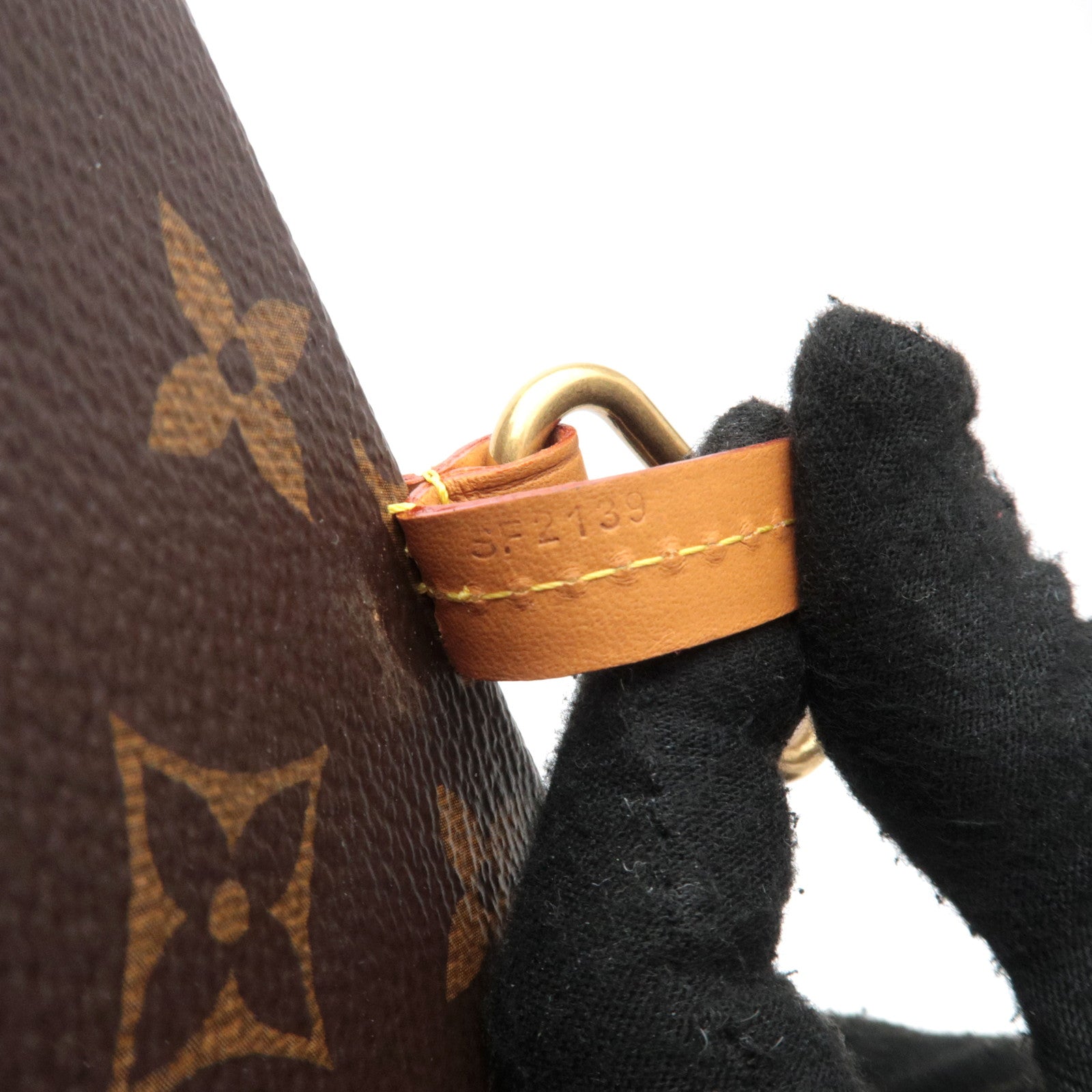 Louis Vuitton Monogram Box Phone Case M68523