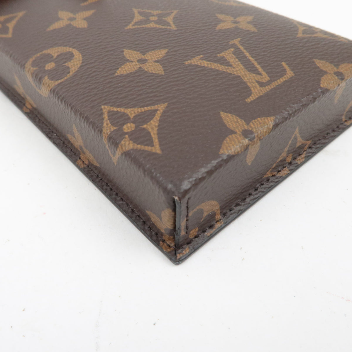 Louis Vuitton Monogram Box Phone Case M68523