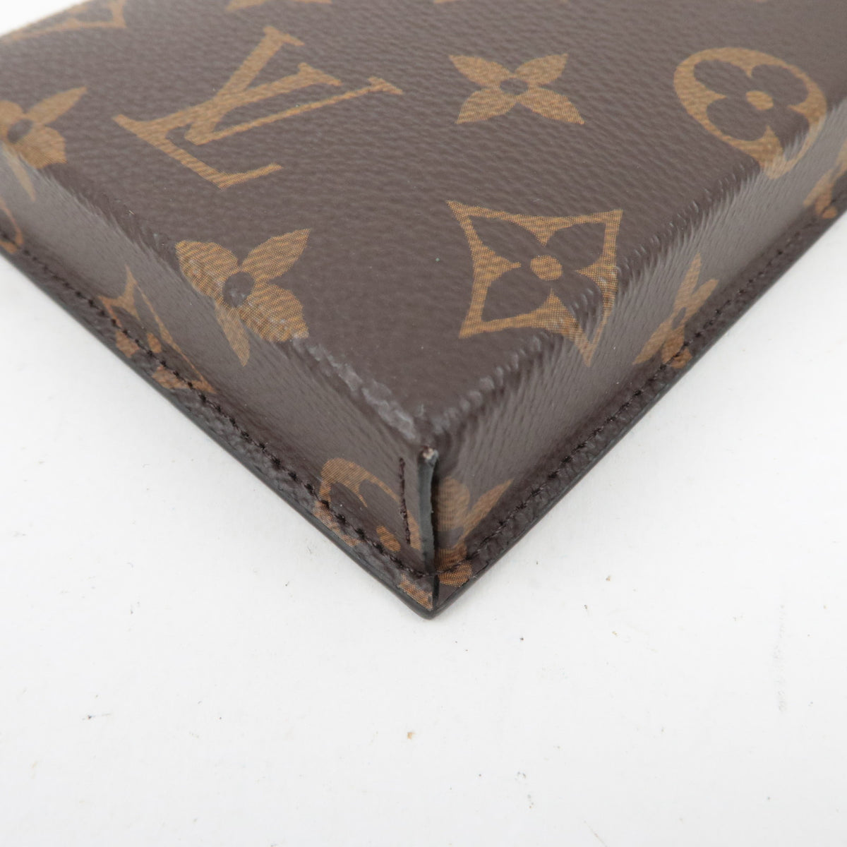 Louis Vuitton Monogram Box Phone Case M68523