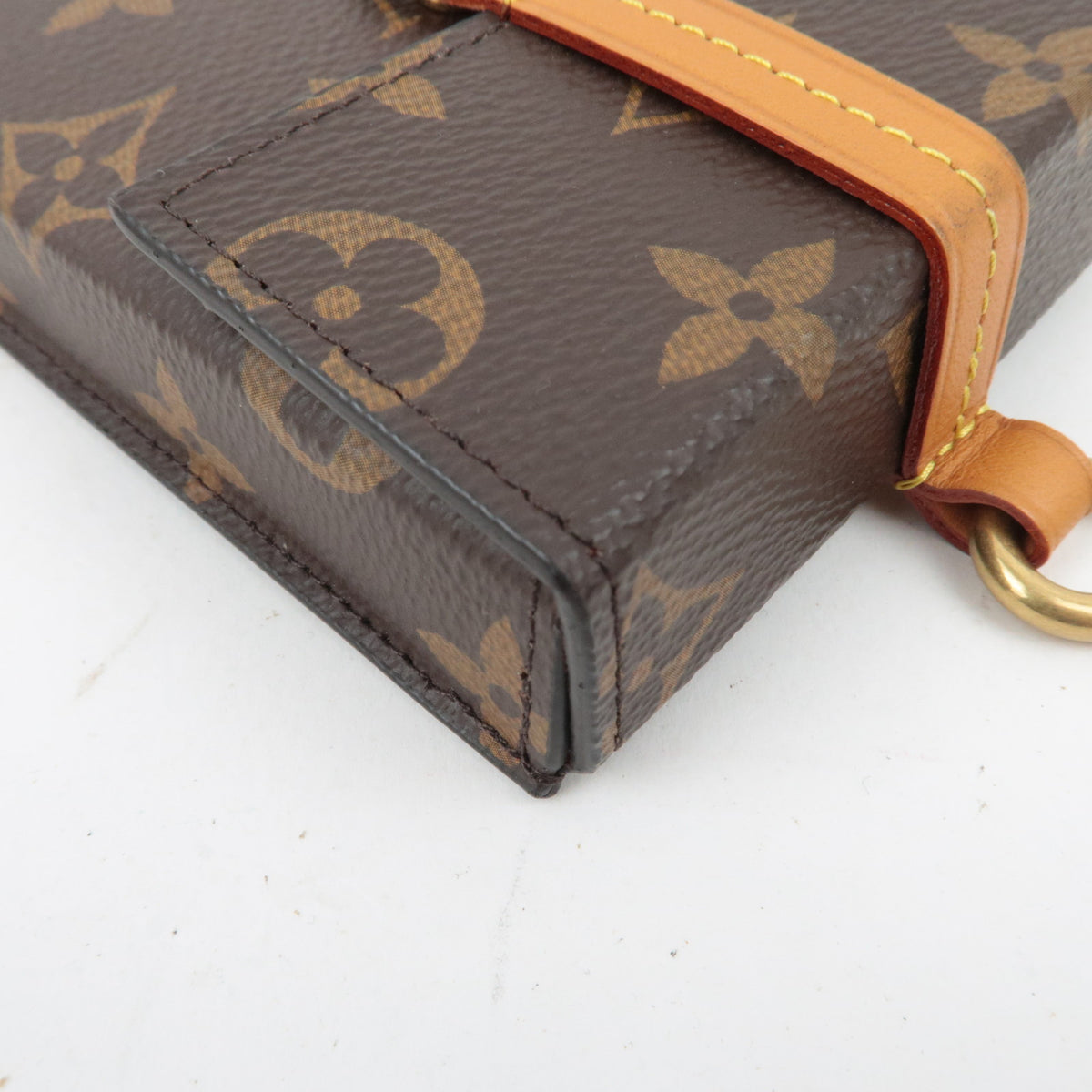 Louis Vuitton Monogram Box Phone Case M68523