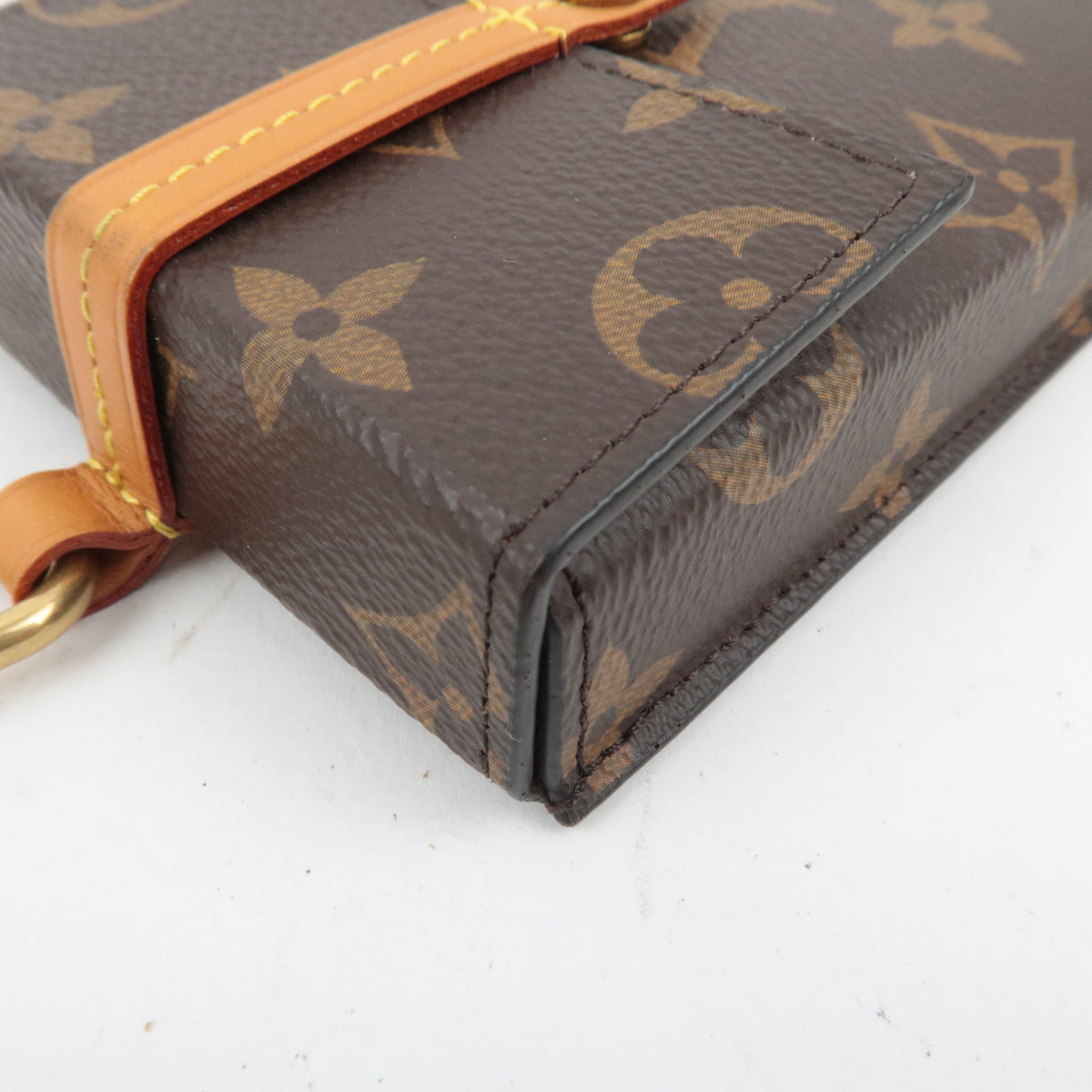 Louis Vuitton Monogram Box Phone Case M68523