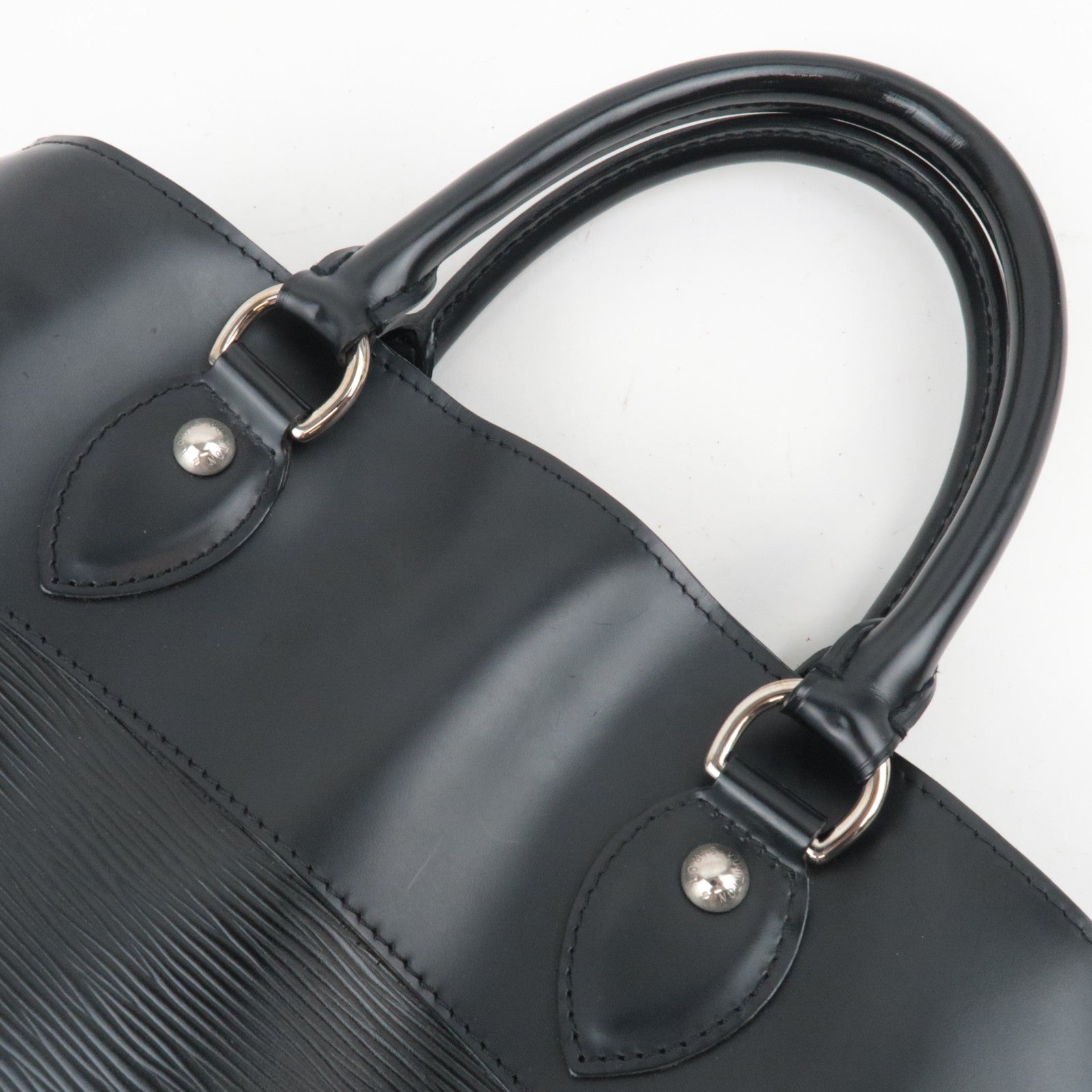 Louis Vuitton Epi Passy PM Handbag Noir M59262