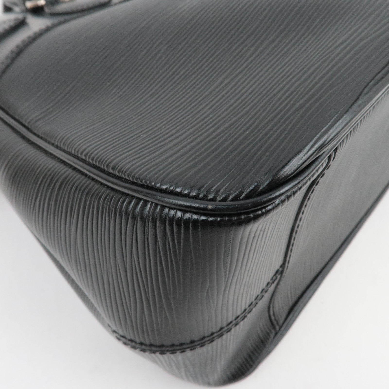 Louis Vuitton Epi Passy PM Handbag Noir M59262