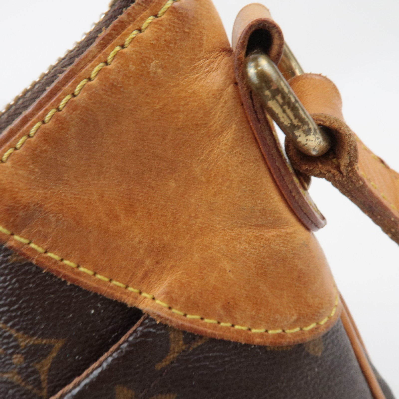 Louis Vuitton Monogram Odeon MM Shoulder Bag M56389