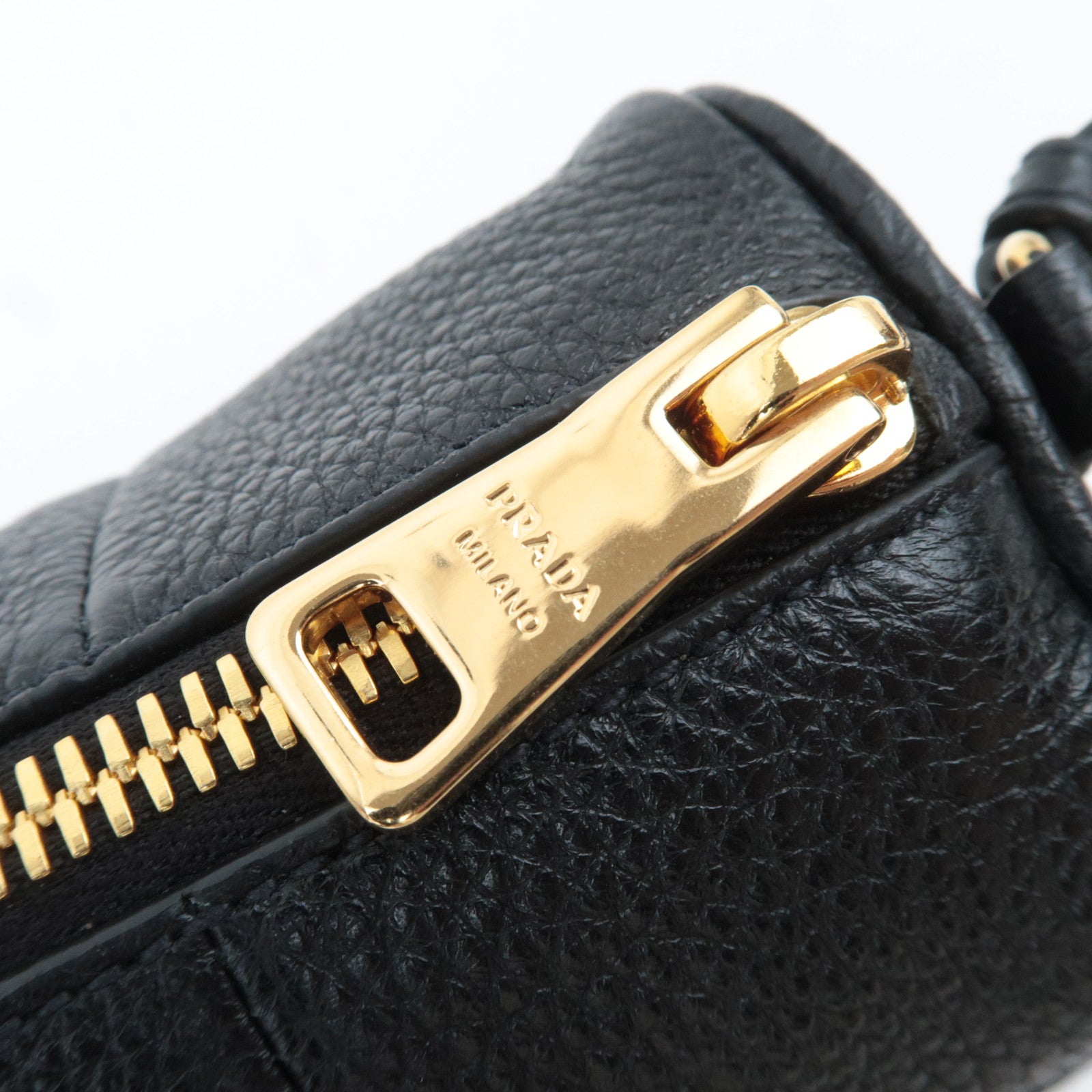 PRADA Vitello Phoenix Leather Shoulder Bag Black 1BH157