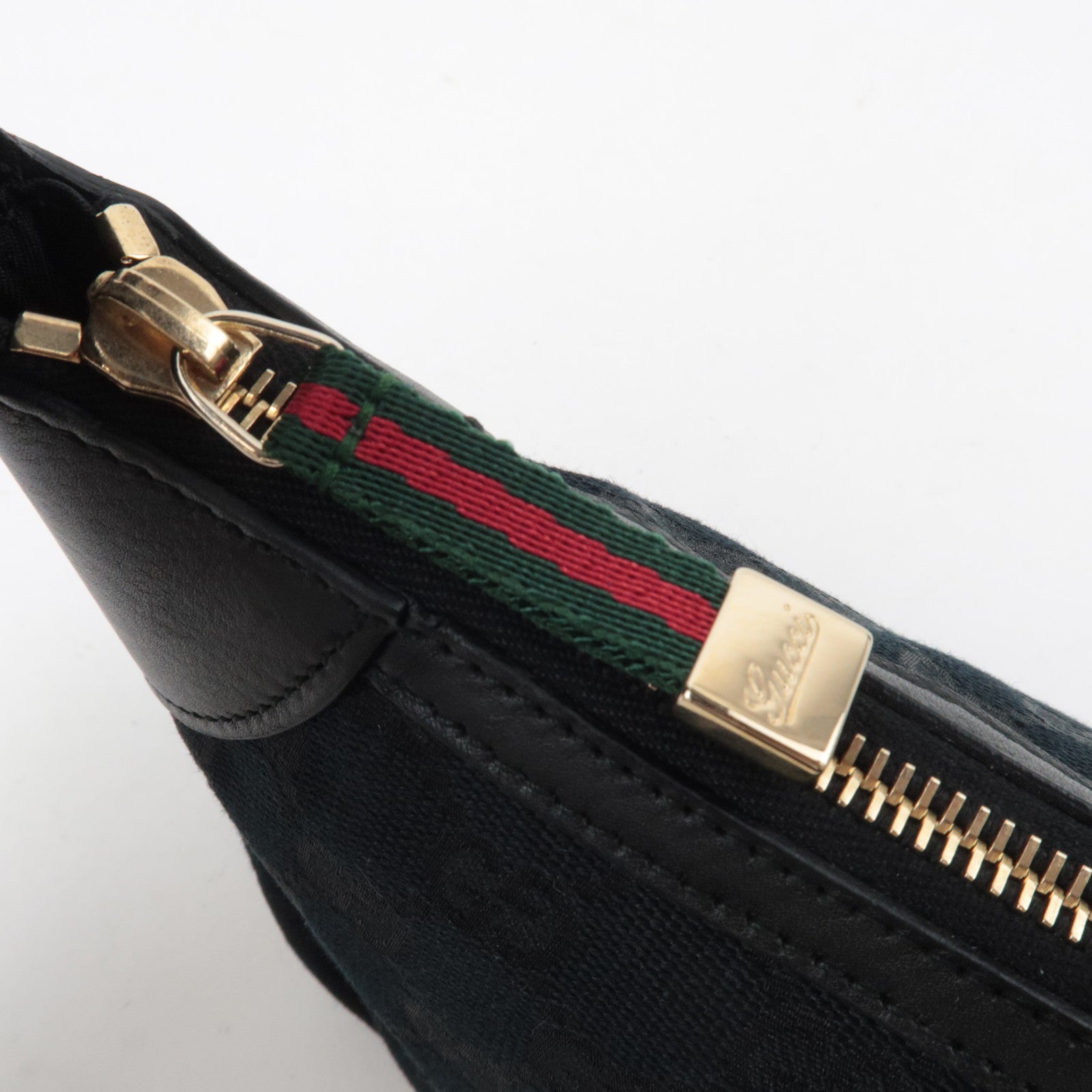 GUCCI Sherry GG Canvas Shoulder Bag Black 224093