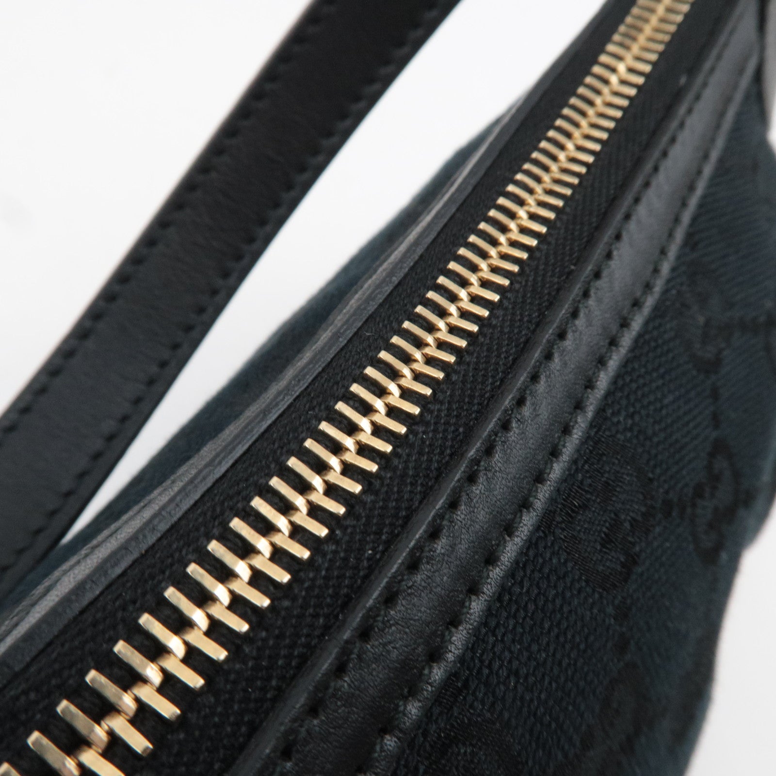 GUCCI Sherry GG Canvas Shoulder Bag Black 224093