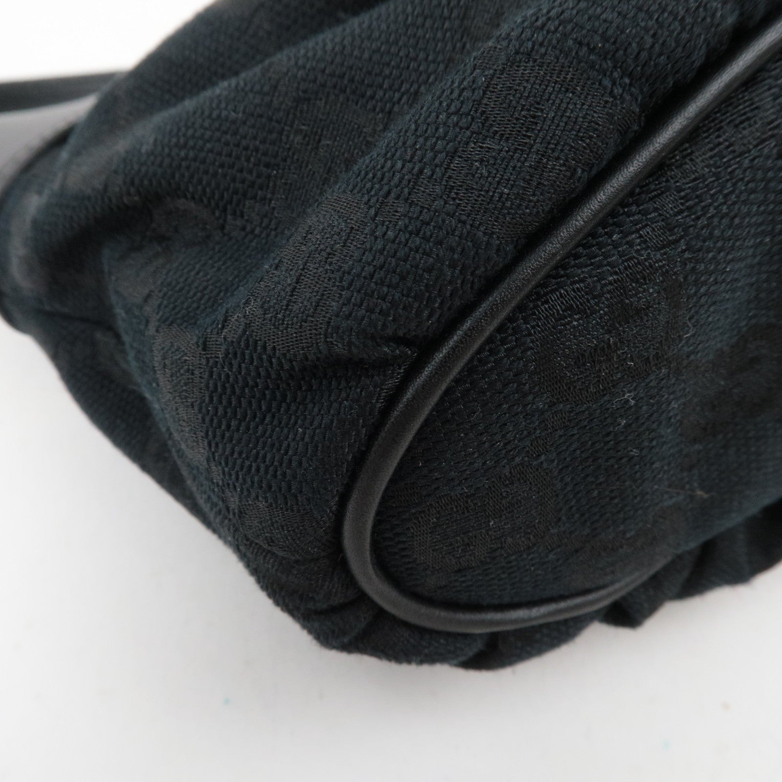 GUCCI Sherry GG Canvas Shoulder Bag Black 224093