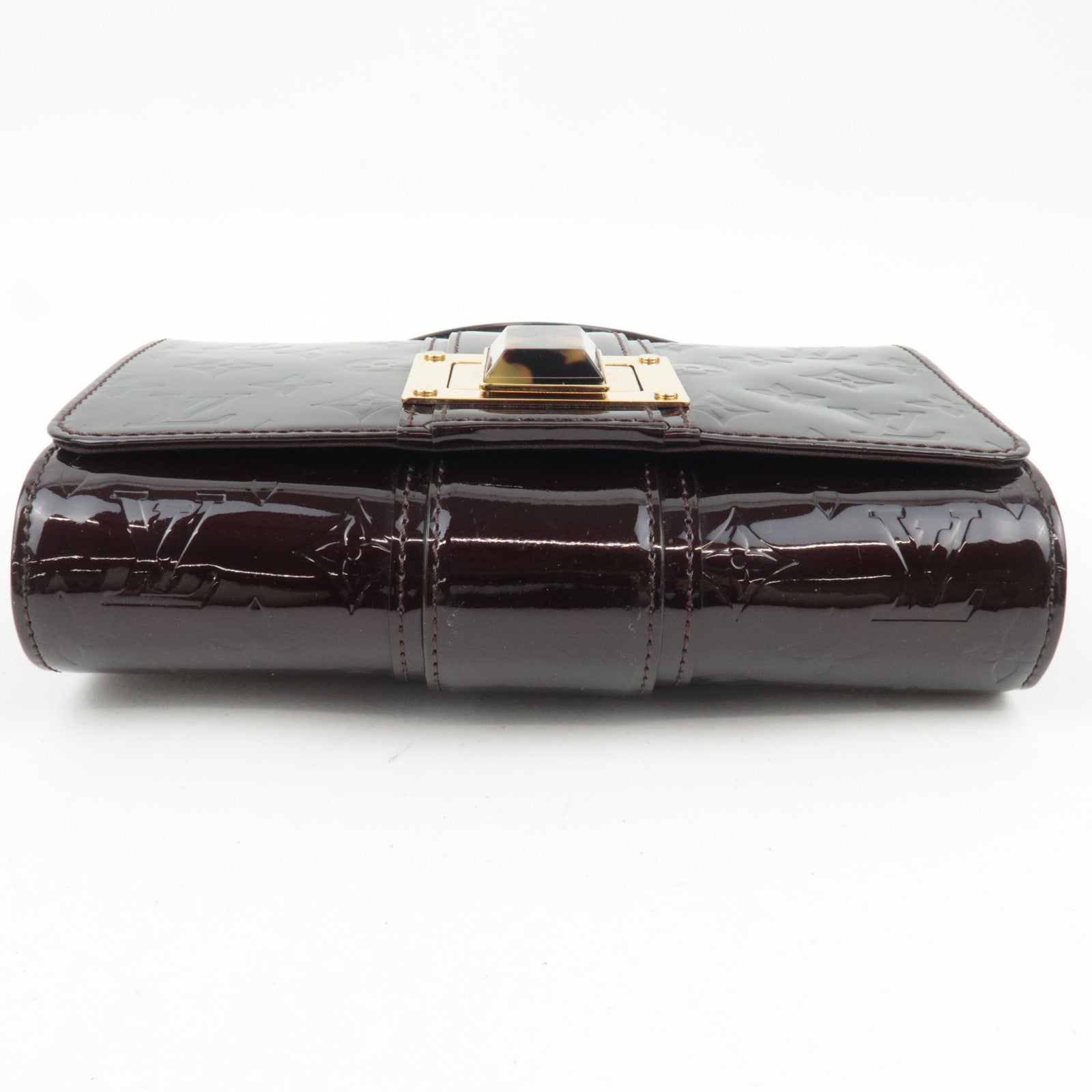 Louis Vuitton Monogram Vernis Vermont Avenue Shoulder Bag Amarante M91279