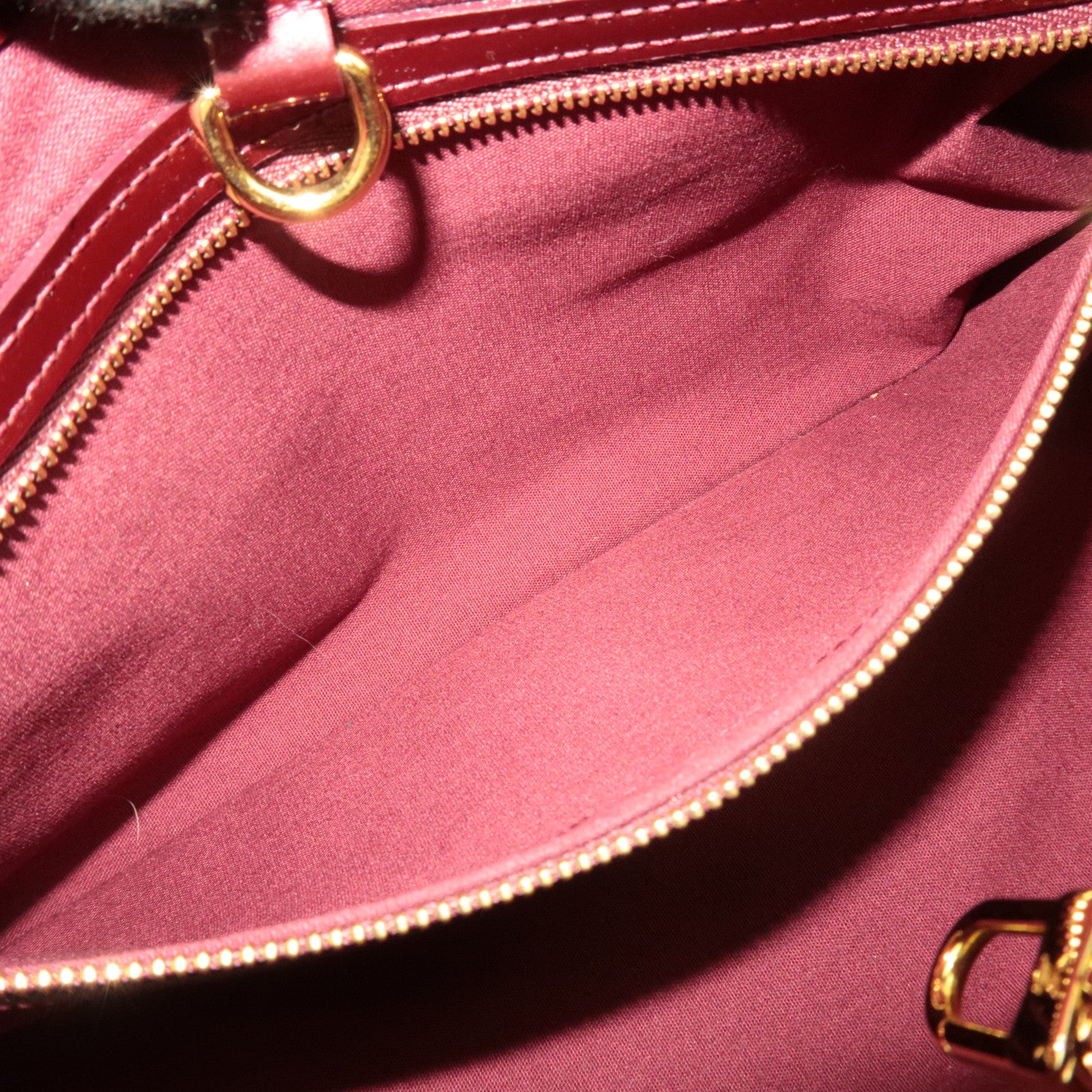 Louis Vuitton Monogram Vernis Wilshire PM Handbag Rouge Fauviste M91644