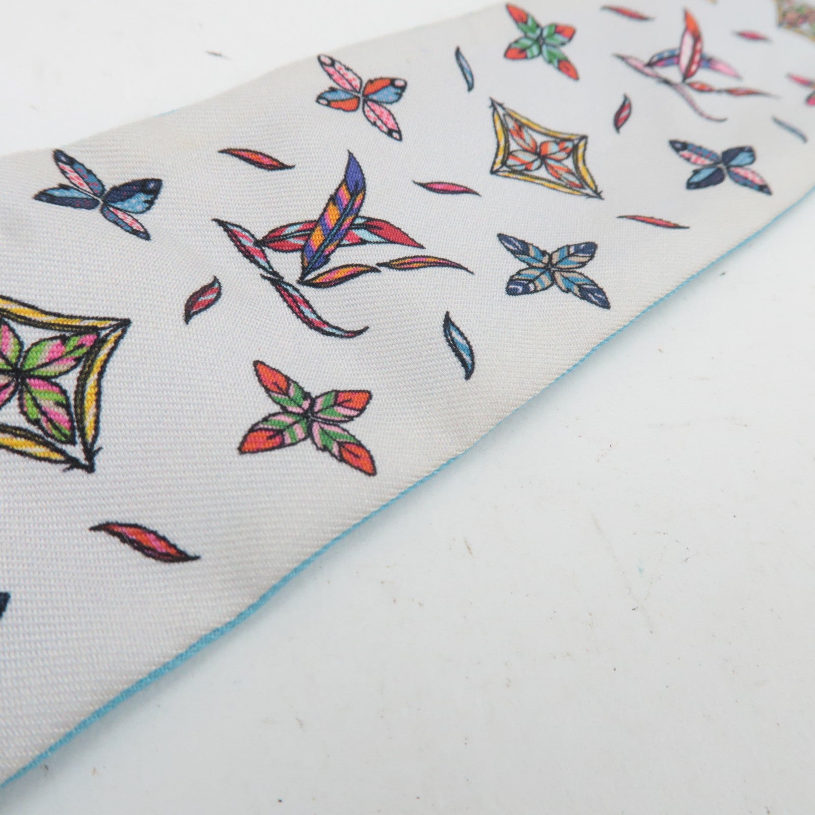 Louis Vuitton Bandeau BB Love Birds Scarf 100% Silk Blue M76114