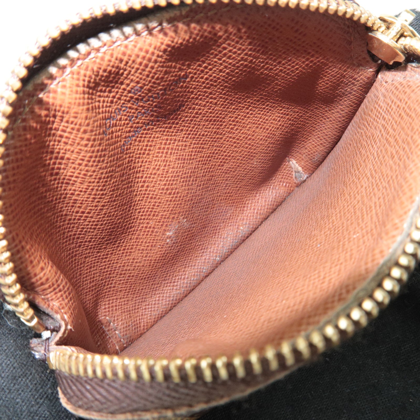 Louis Vuitton Monogram Porte Monnaie Shilling Coin Case M60025