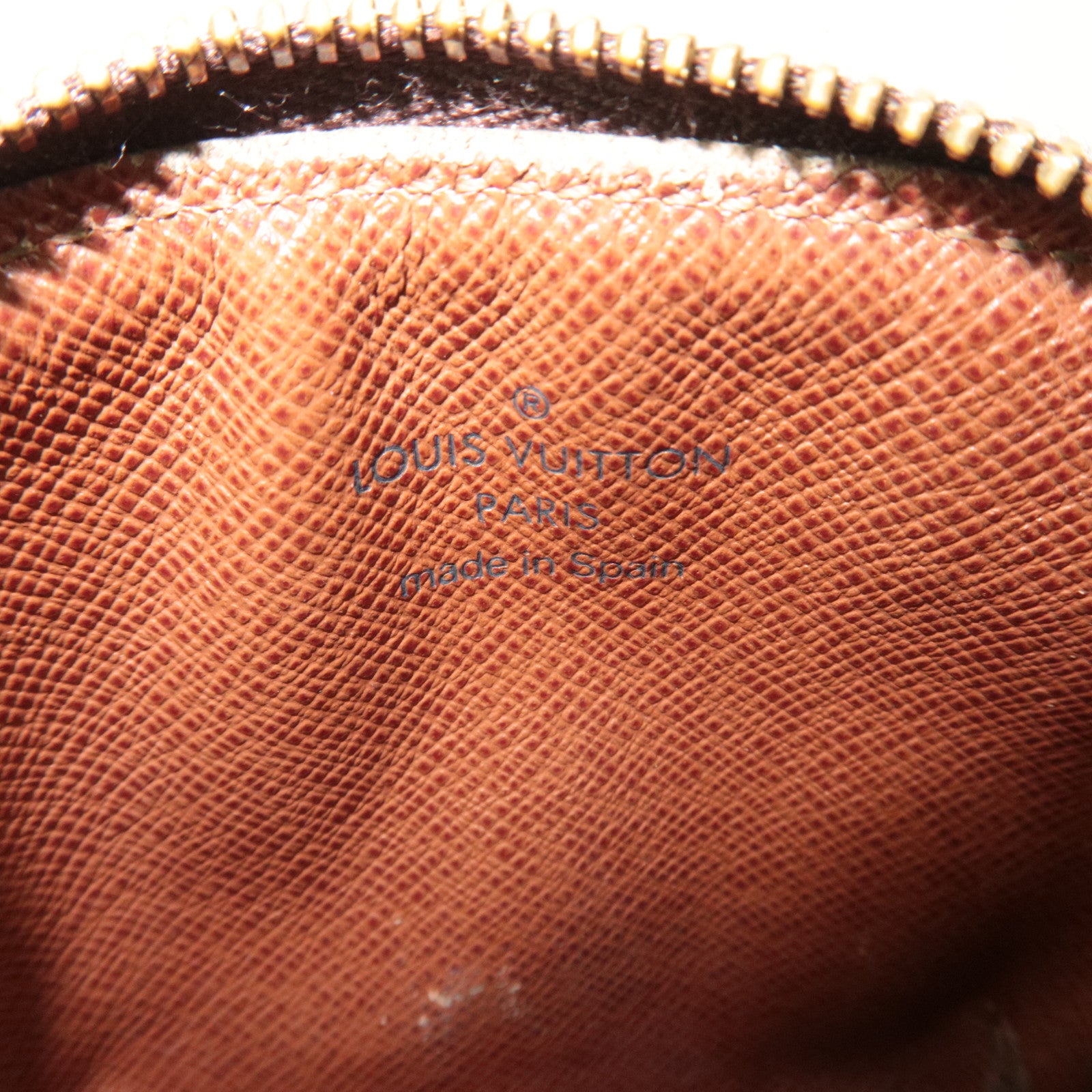 Louis Vuitton Monogram Porte Monnaie Shilling Coin Case M60025