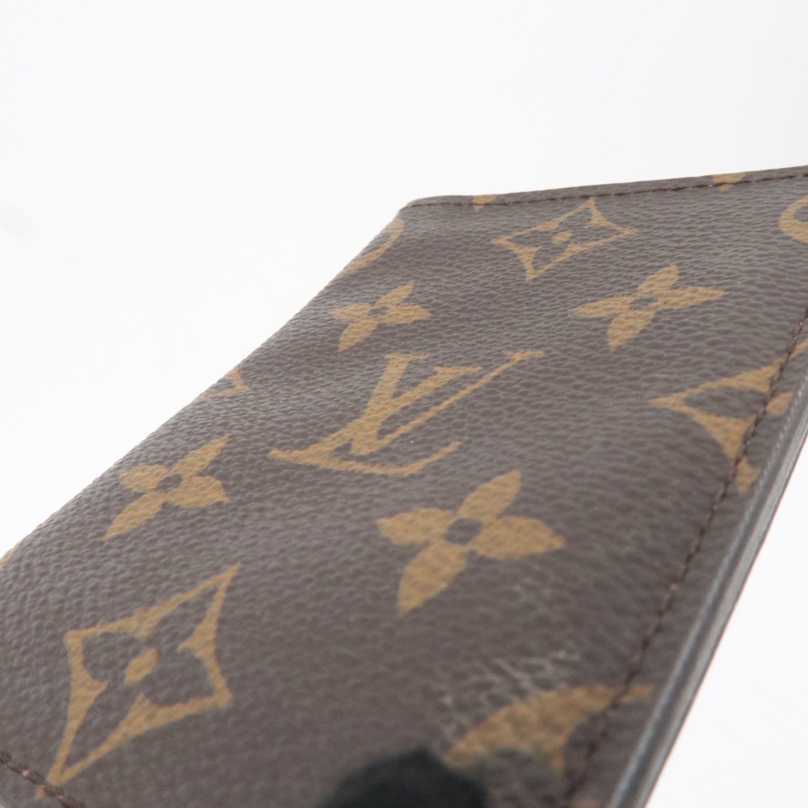 Louis Vuitton Monogram Porte Carte Pass Vertical Card Case M66541