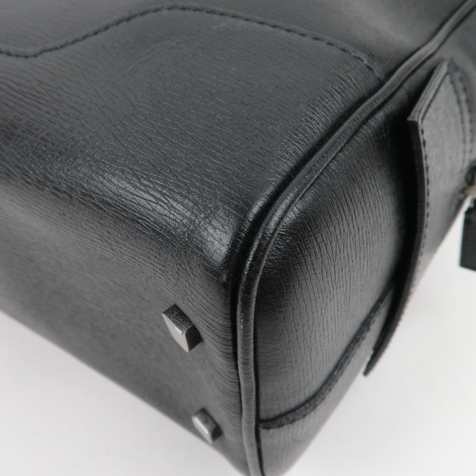 GUCCI Leather Shoulder Bag Black 002.1115