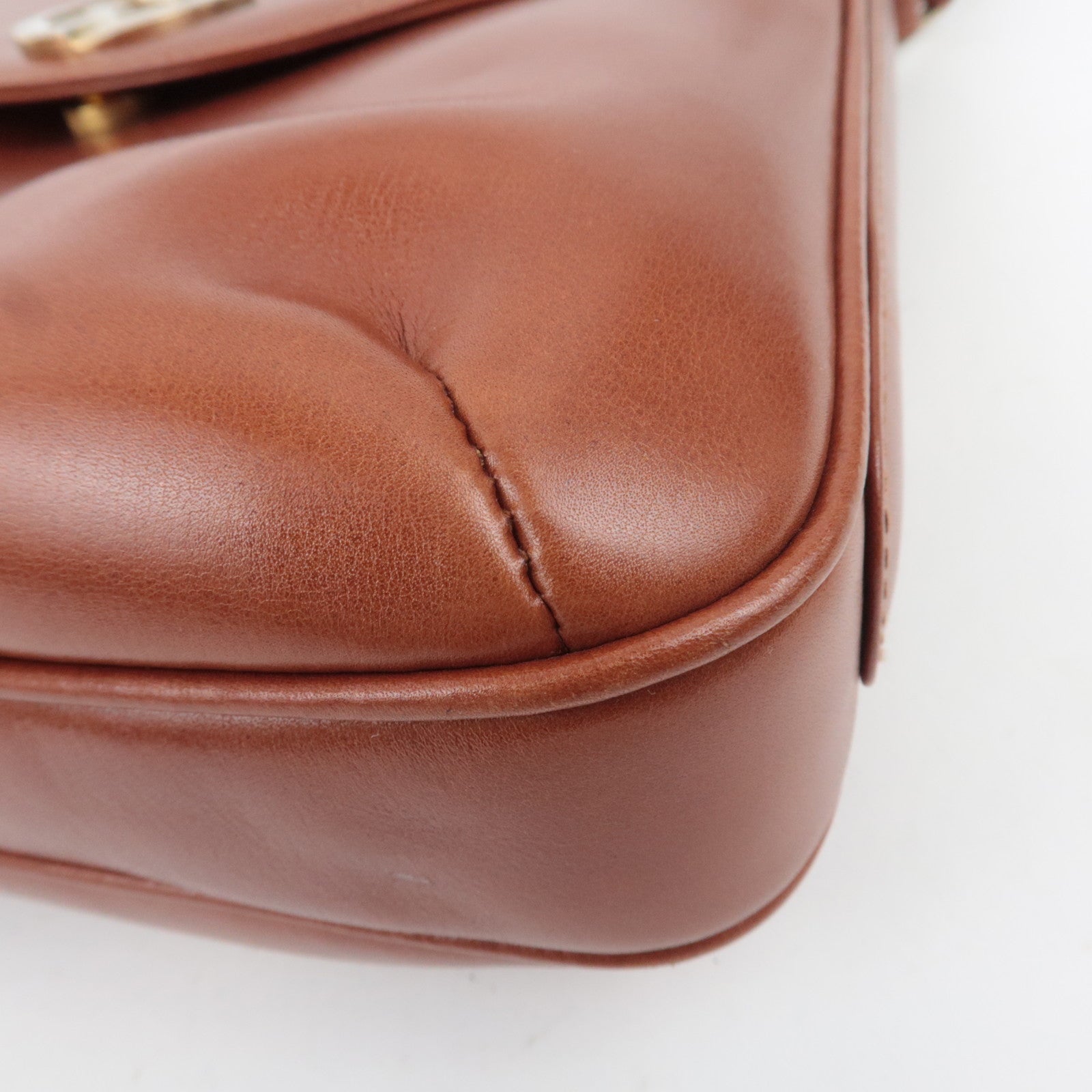 GUCCI Old Gucci Leather Shoulder Bag Brown
