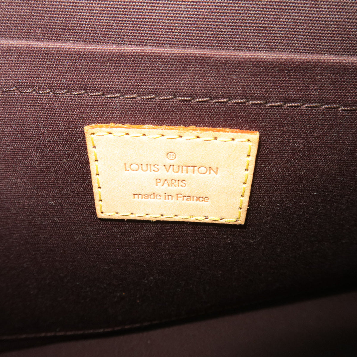 Louis Vuitton Monogram Vernis Rosewood Avenue Shoulder Bag Amarante M93510