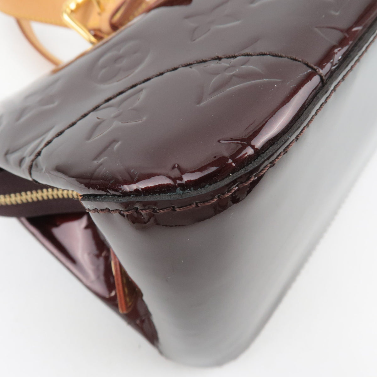 Louis Vuitton Monogram Vernis Rosewood Avenue Shoulder Bag Amarante M93510