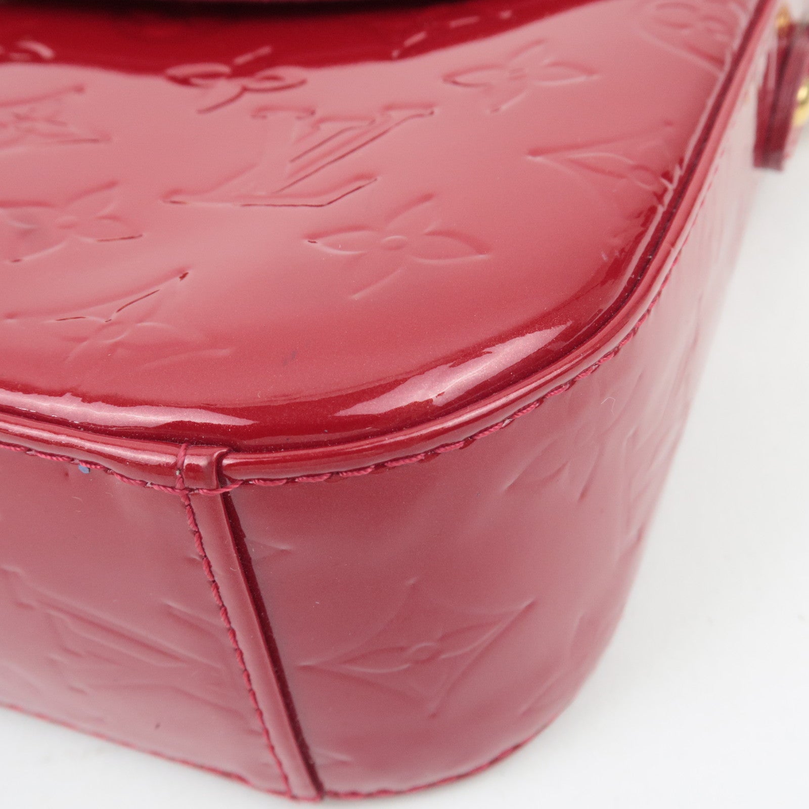 Louis Vuitton Monogram Vernis Rodeo Drive Shoulder Bag Pomme D'Amour M93599