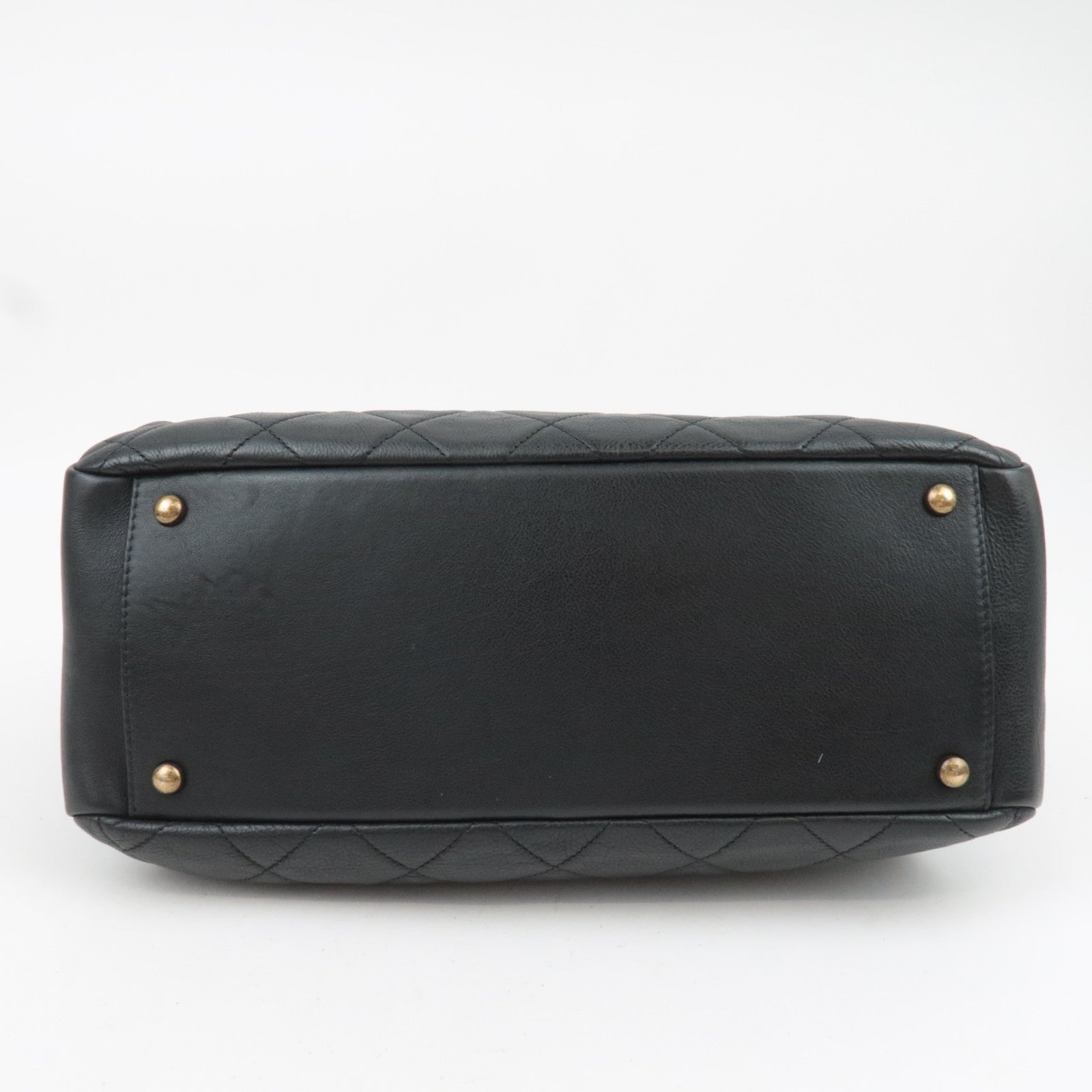 CHANEL Matelasse Lambskin Chain Shoulder Bag Black Gold HDW
