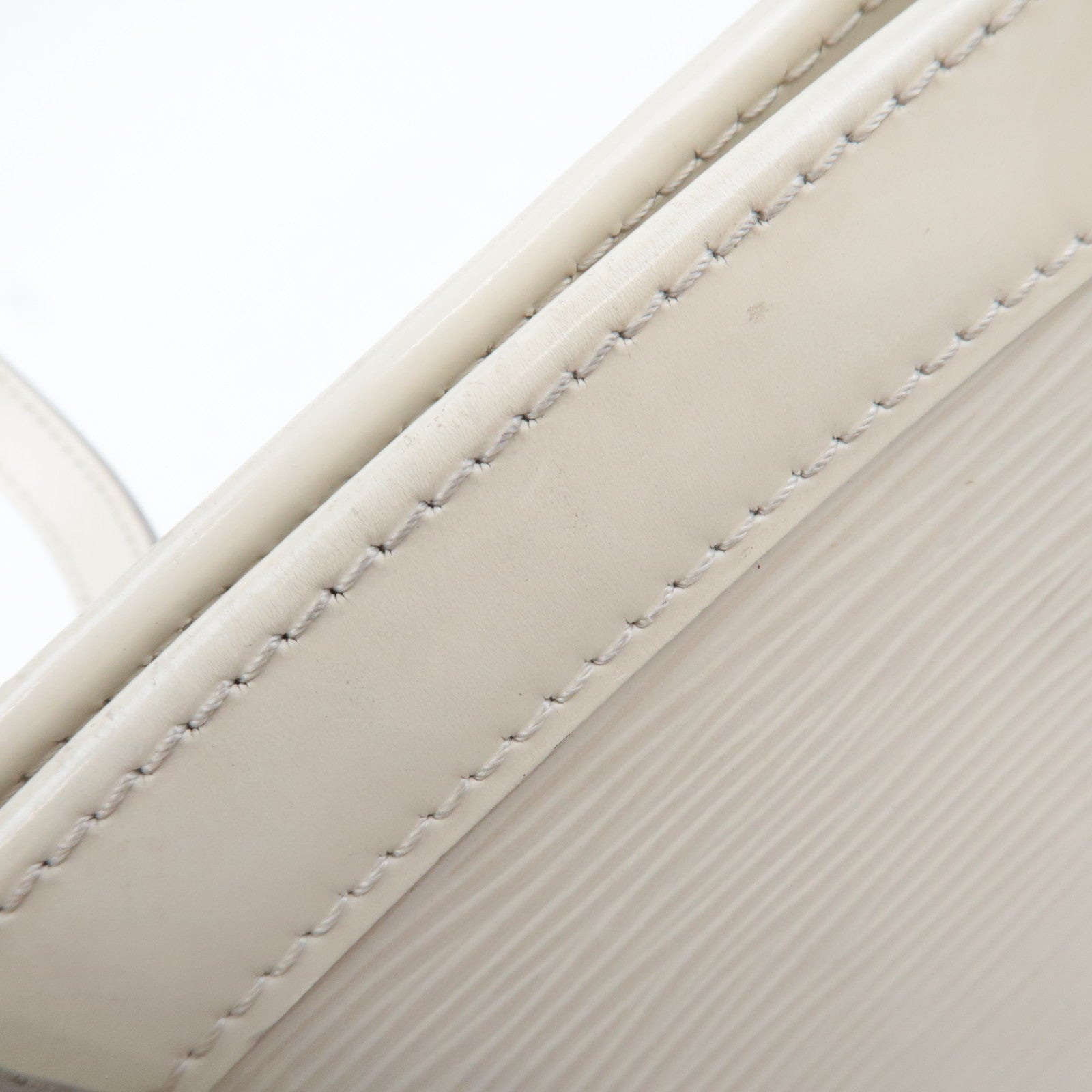 Louis Vuitton Epi Madeleine PM Shoulder Bag Ivoire M5933J