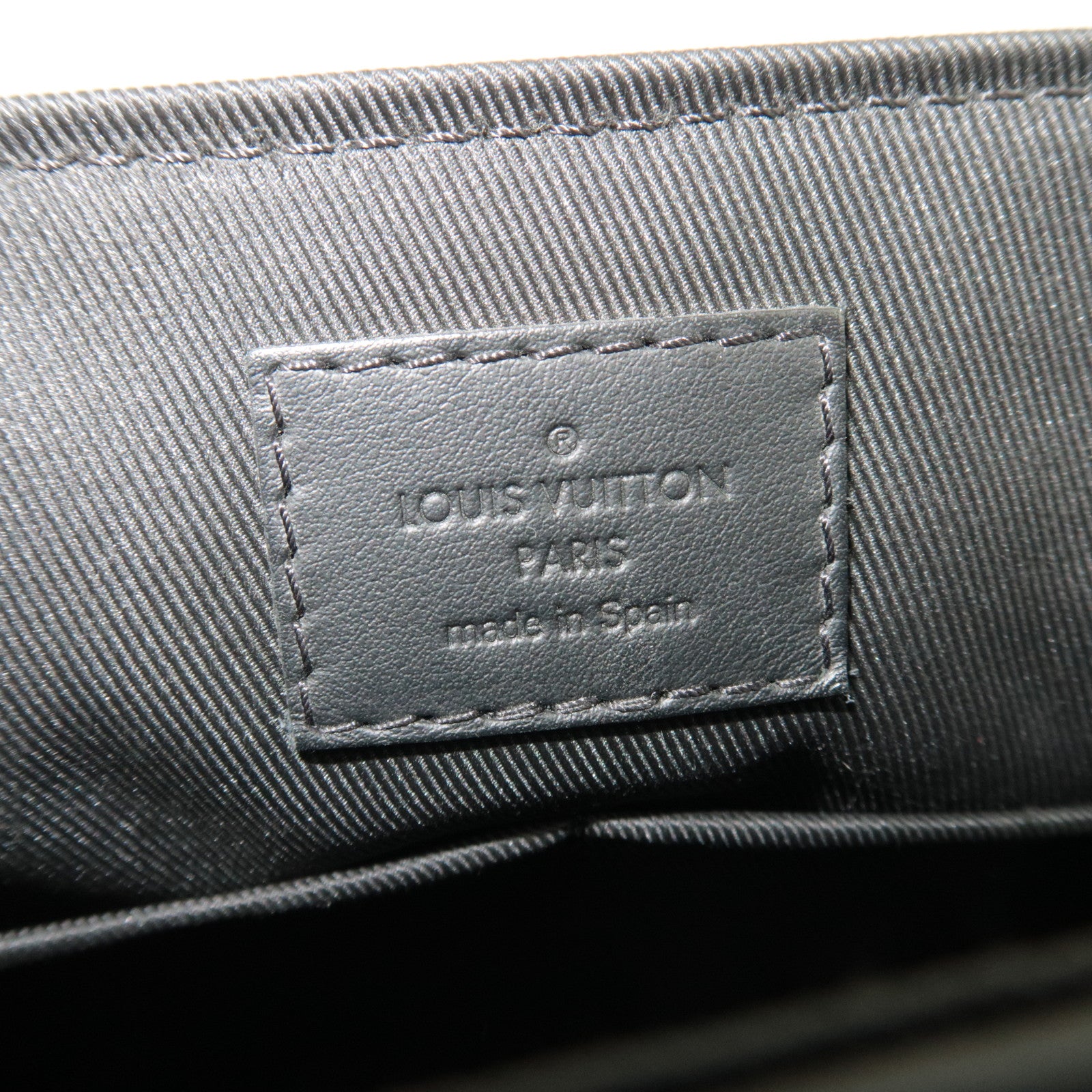 Louis Vuitton Aerogram Takeoff Messenger Leather Shoulder Bag Noir M57080