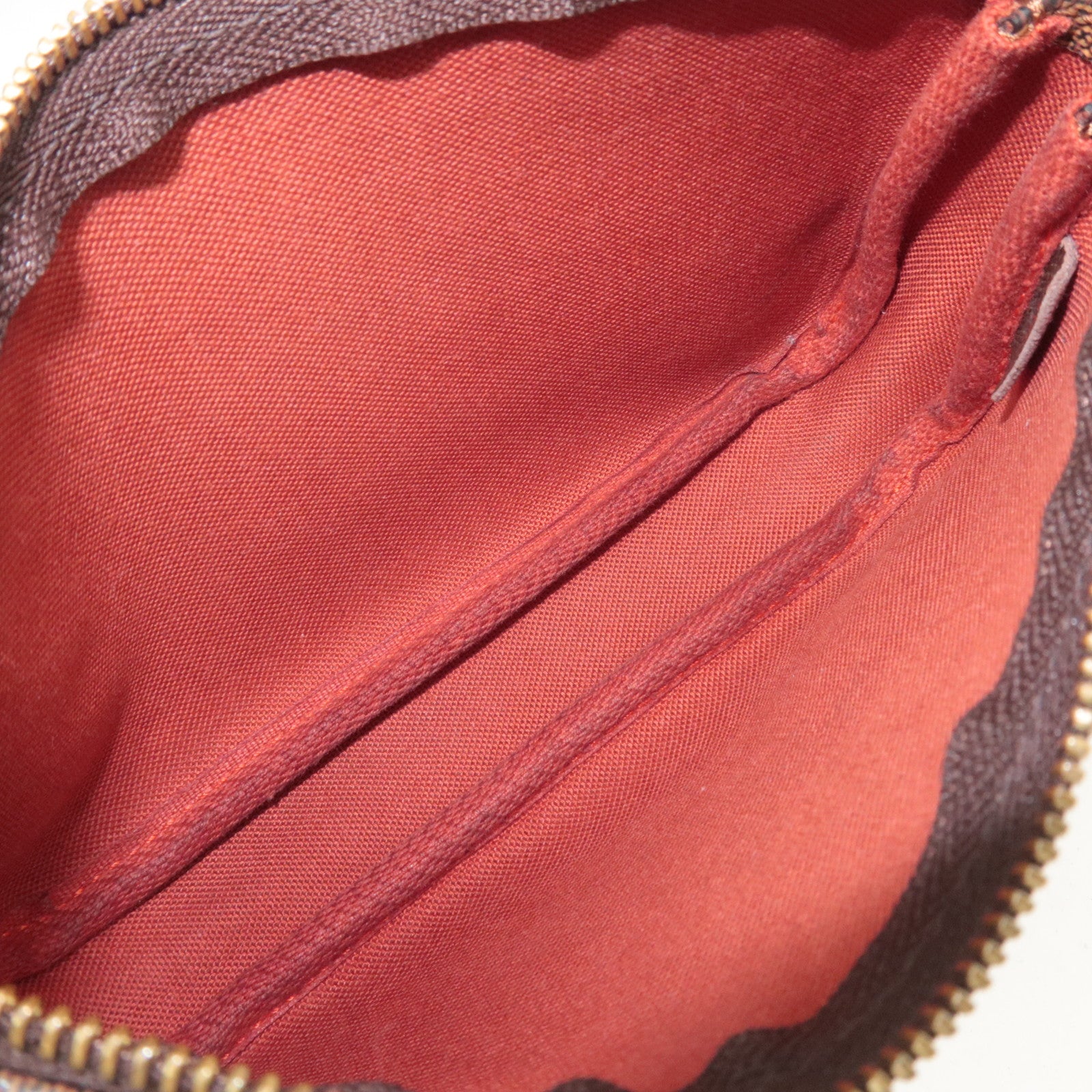 Louis Vuitton Damier Marais Shoulder Bag N42240