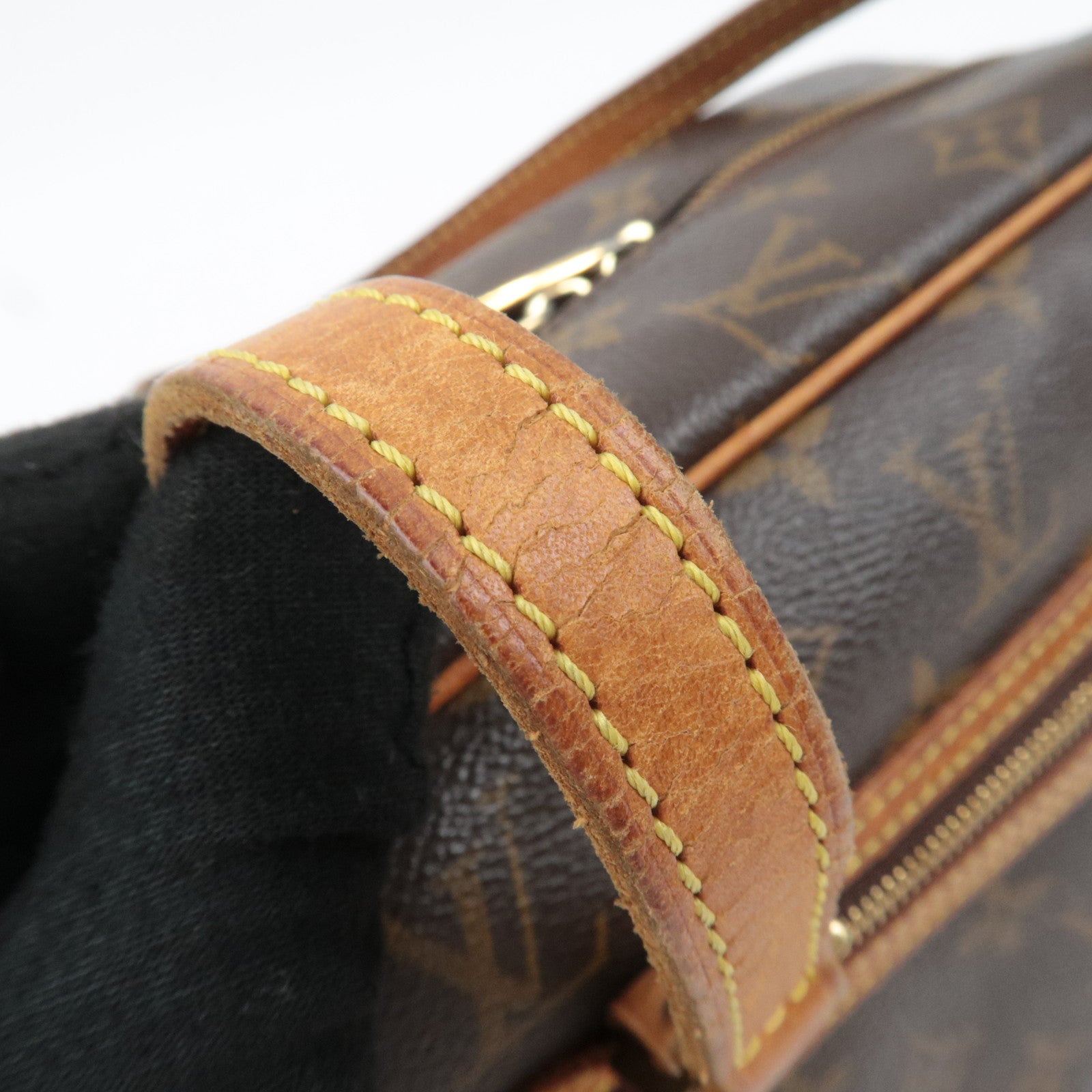 Louis Vuitton Monogram Cite MM Shoulder Bag M51182