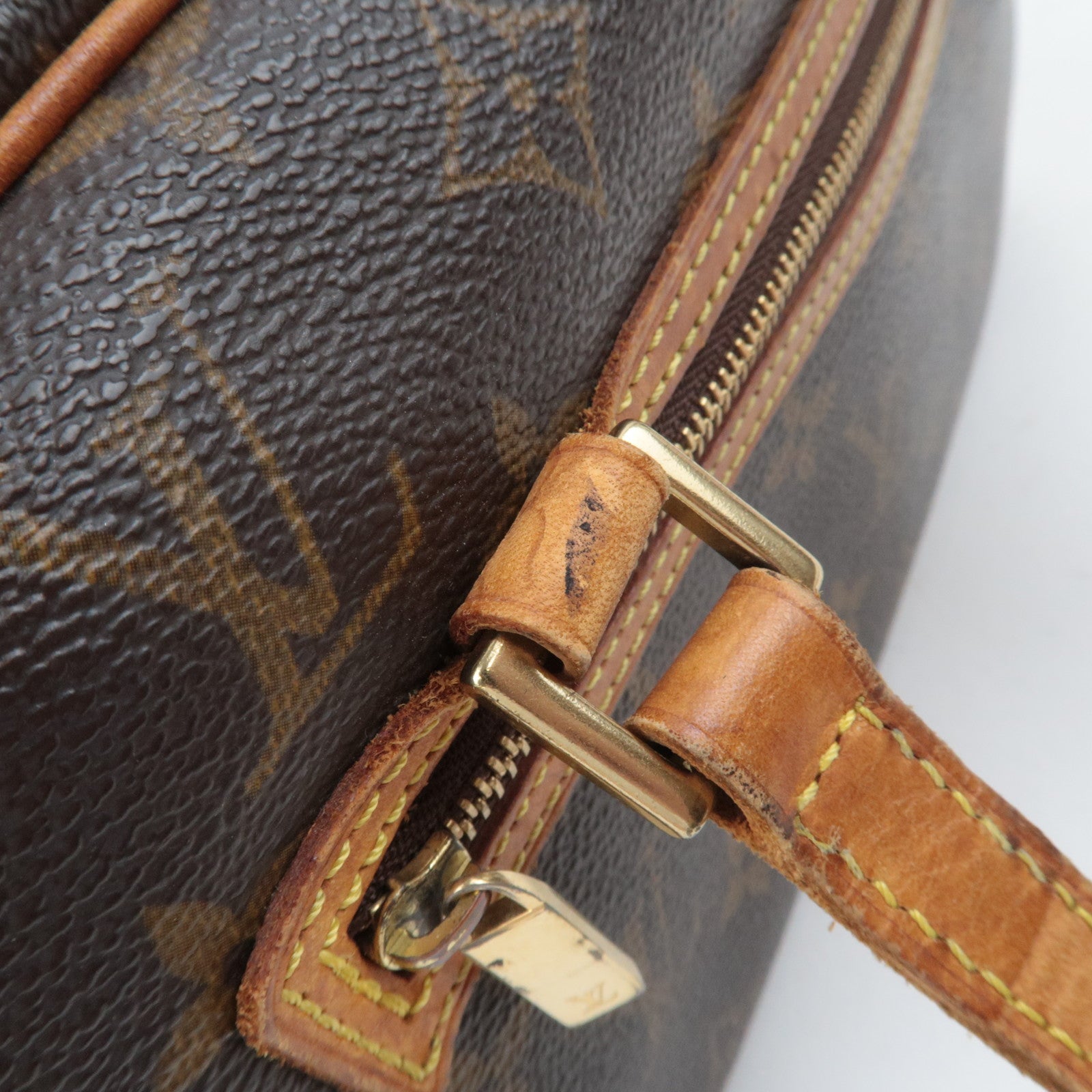 Louis Vuitton Monogram Cite MM Shoulder Bag M51182