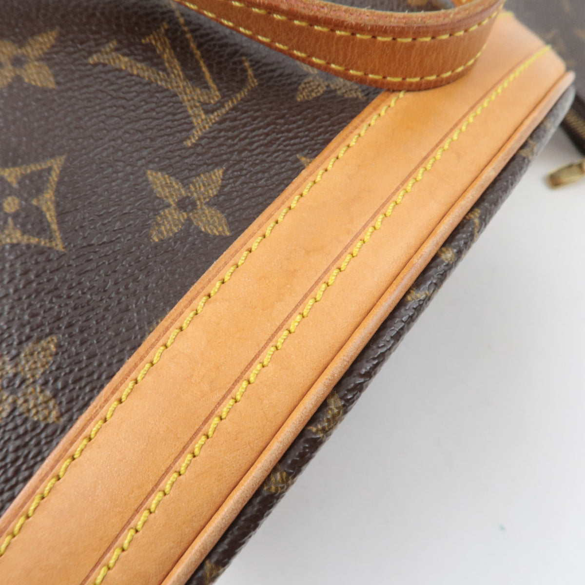 Louis Vuitton Monogram Bucket PM Shoulder Bag M42238
