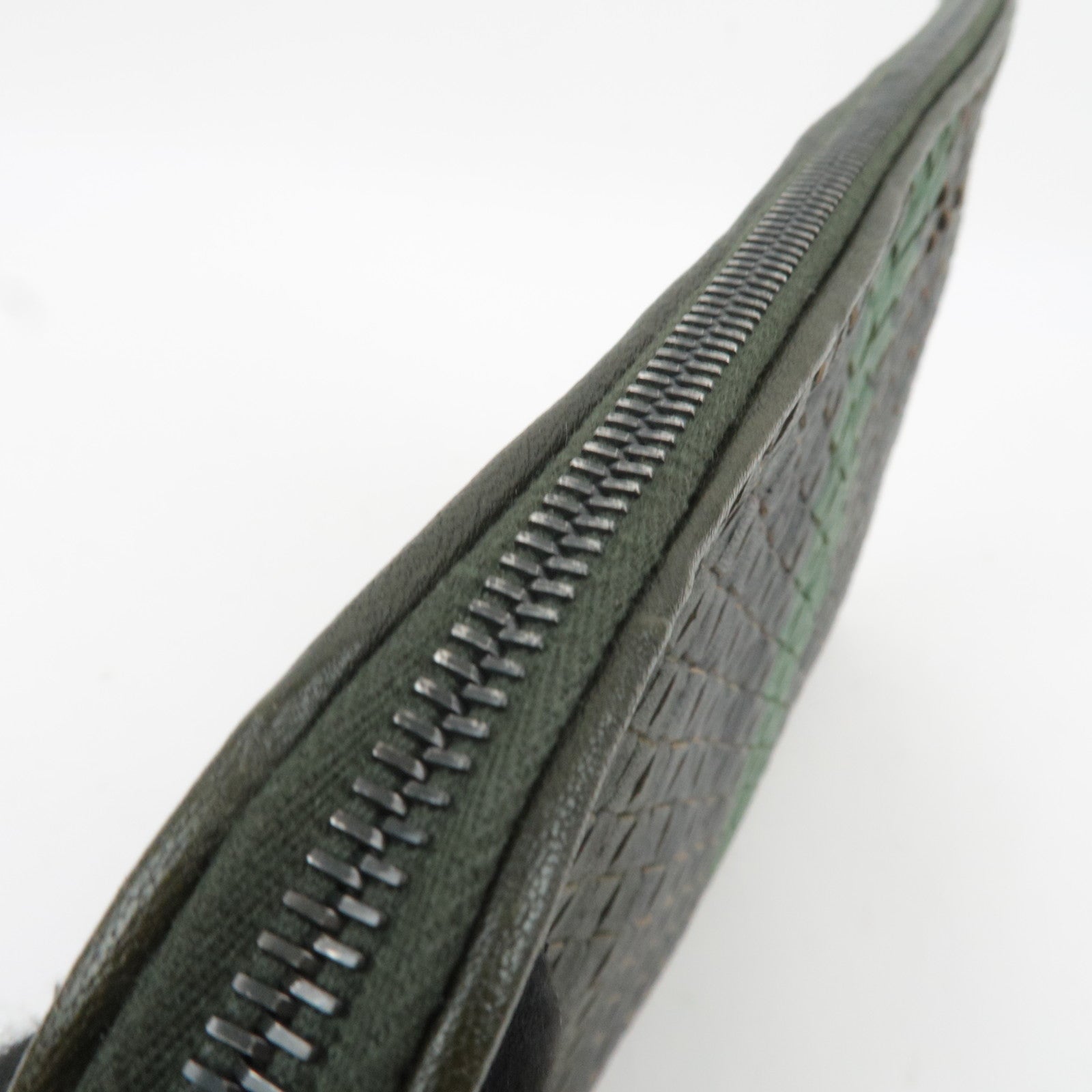 BOTTEGA VENETA Leather Intrecciato Clutch Bag Black Navy Green