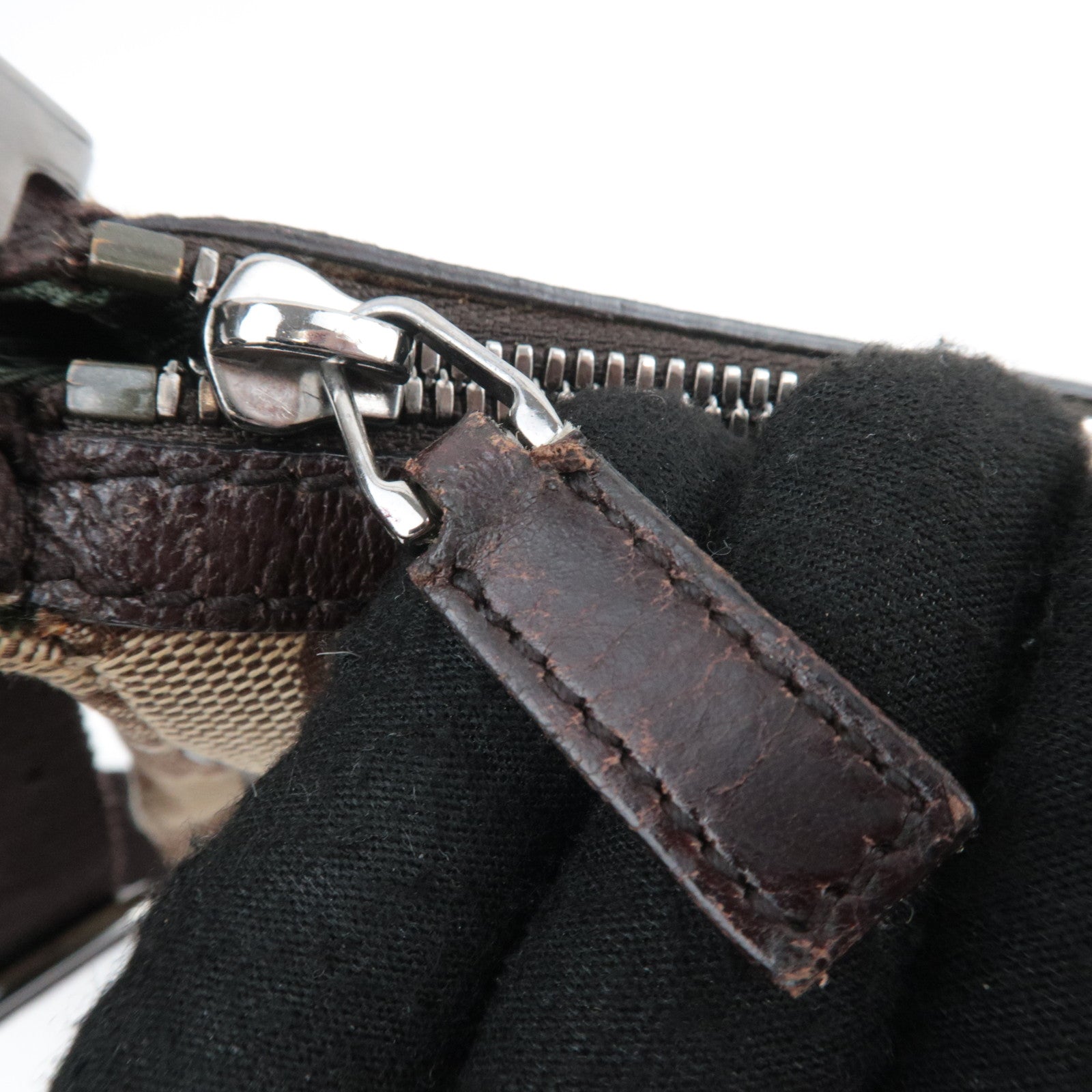 GUCCI GG Canvas Shoulder Bag Brown 122790