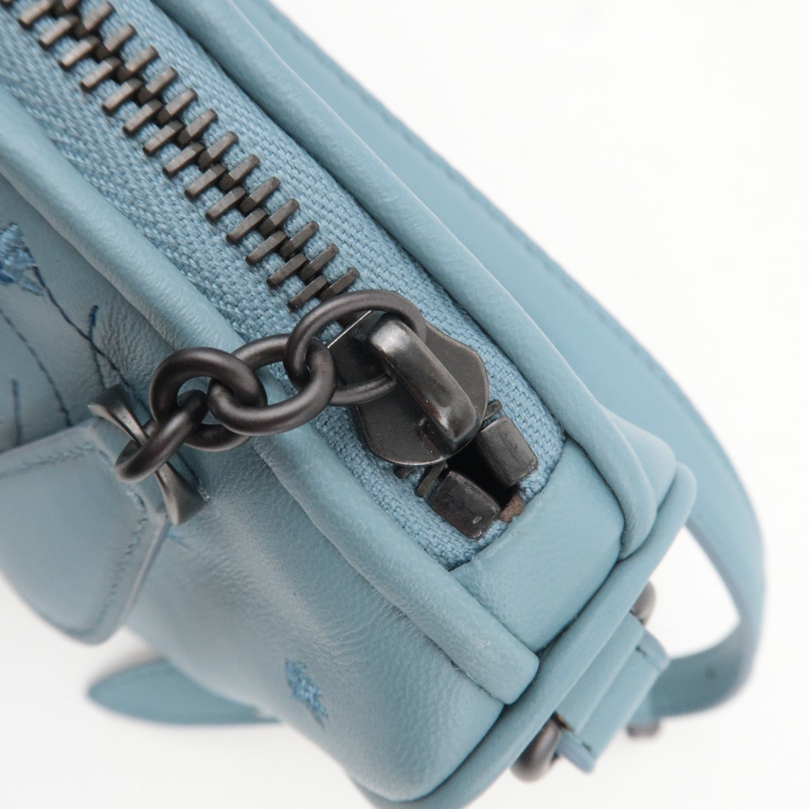 BOTTEGA VENETA Intrecciato Flower Embroidered Leather Shoulder Bag Blue